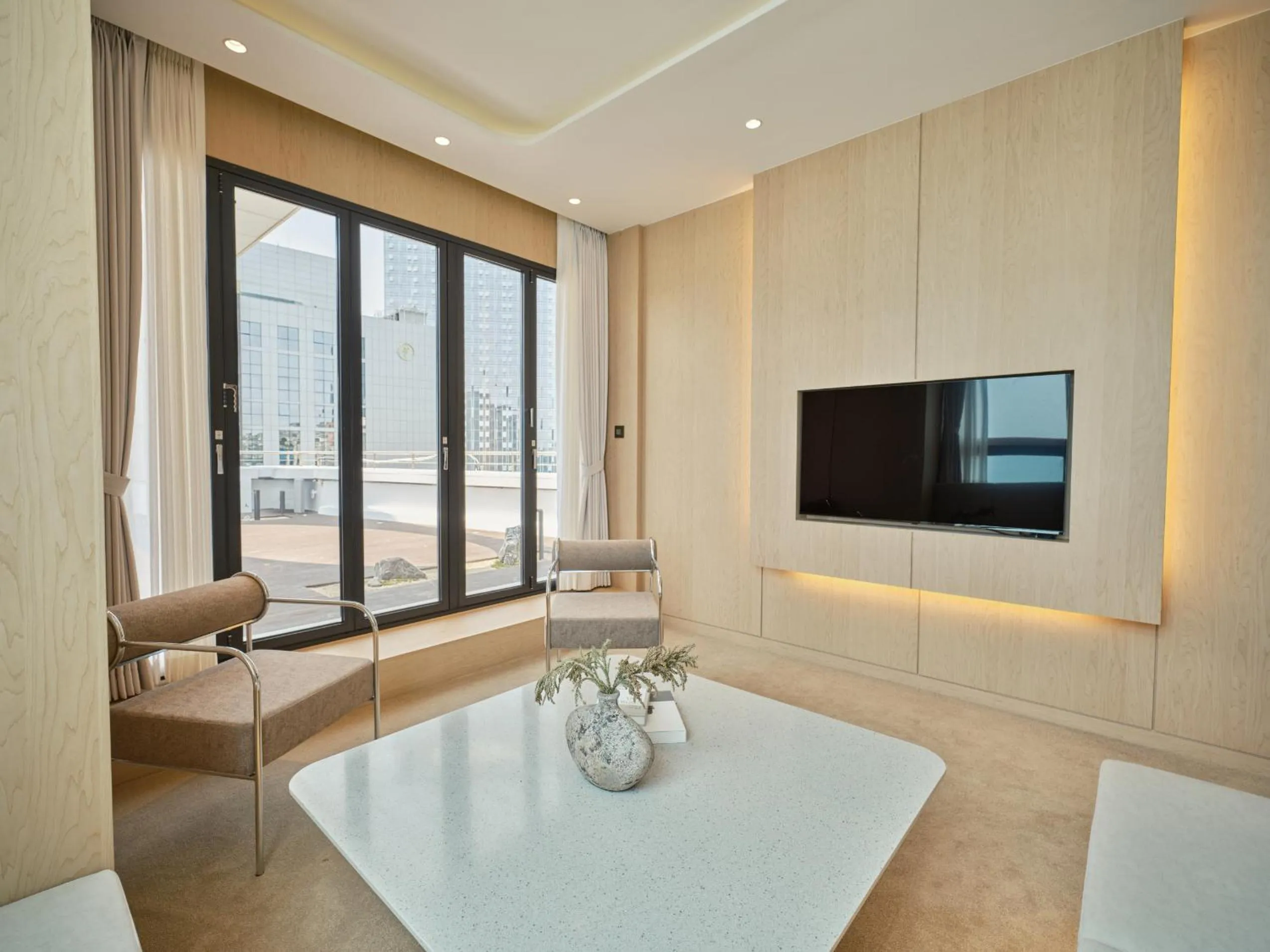 TV and multimedia in UH Suite The Haeundae