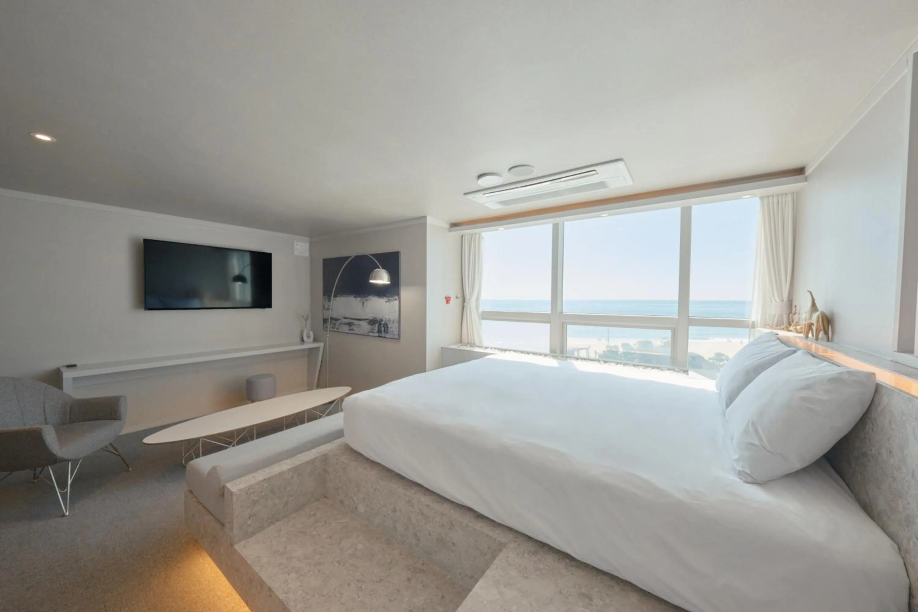 Bedroom, Bed in UH Suite The Haeundae