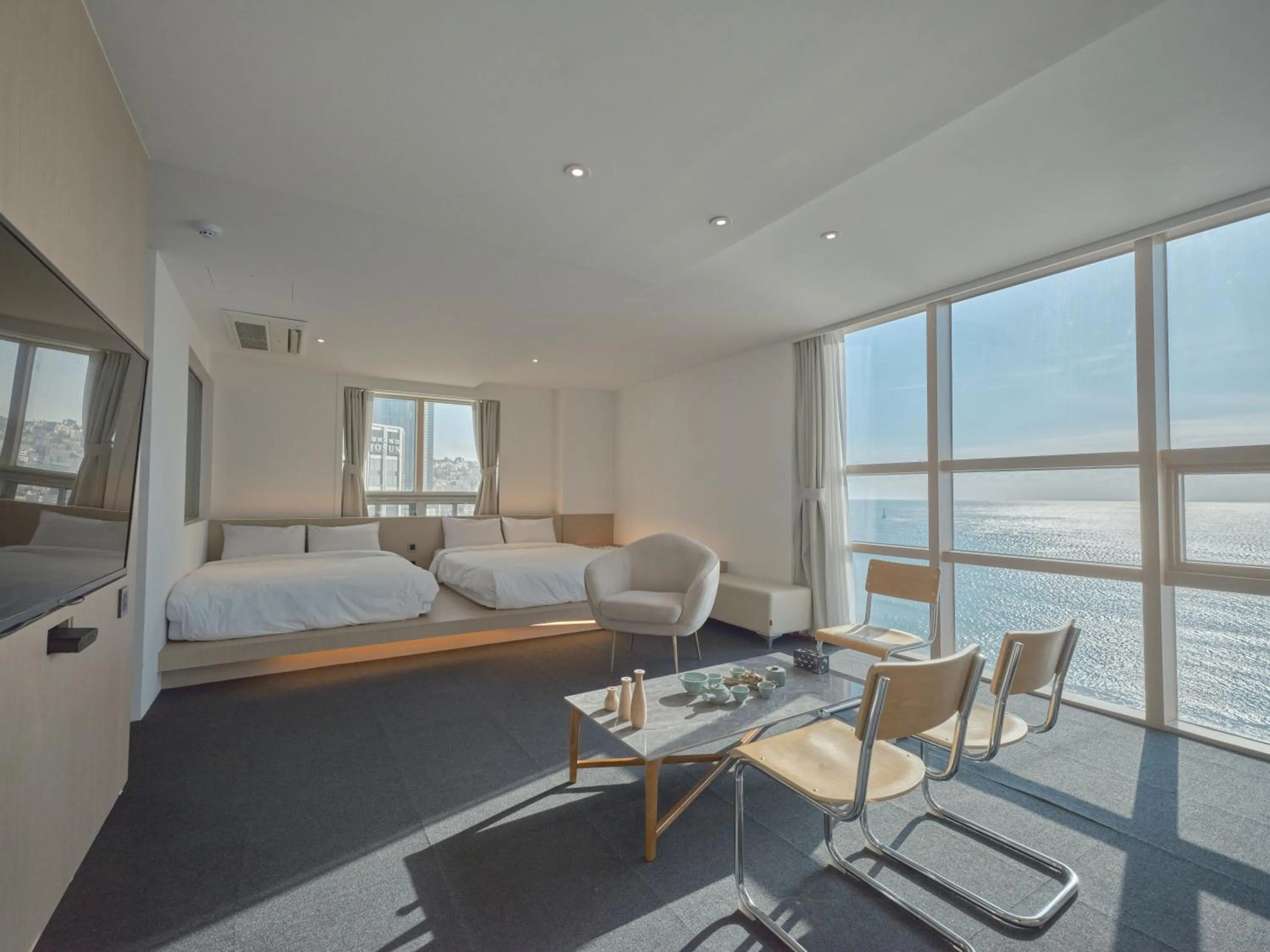 Bedroom, Bed in UH Suite The Haeundae
