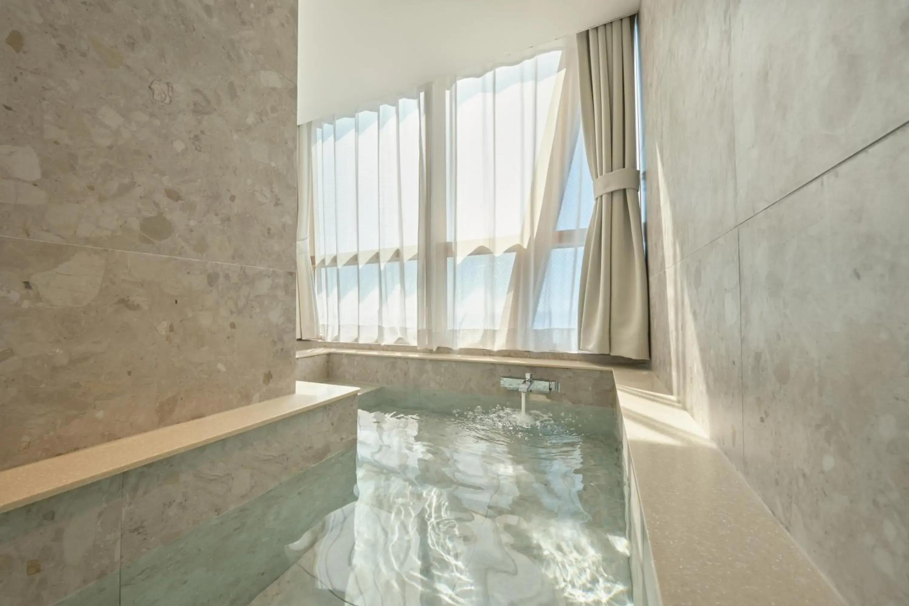 Spa and wellness centre/facilities in UH Suite The Haeundae Spa and wellness centre/facilities in UH Suite The Haeundae