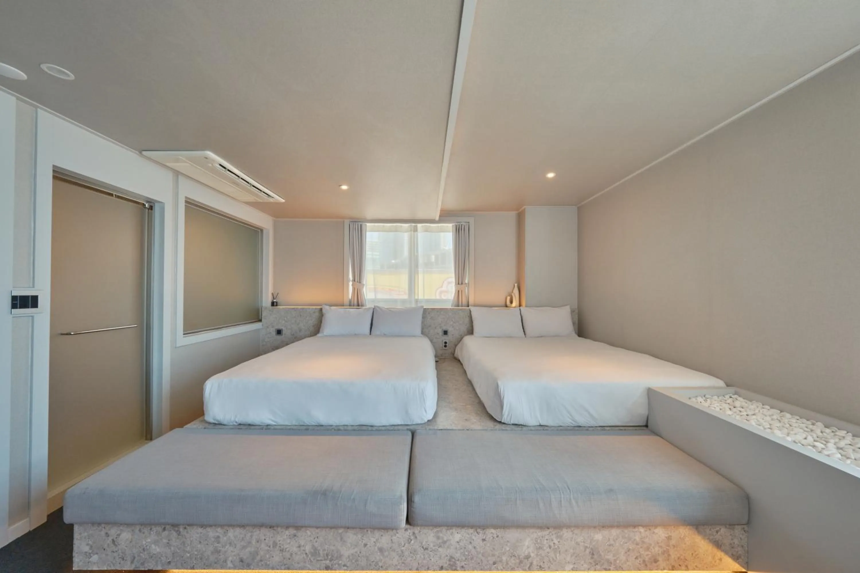 Bedroom, Bed in UH Suite The Haeundae