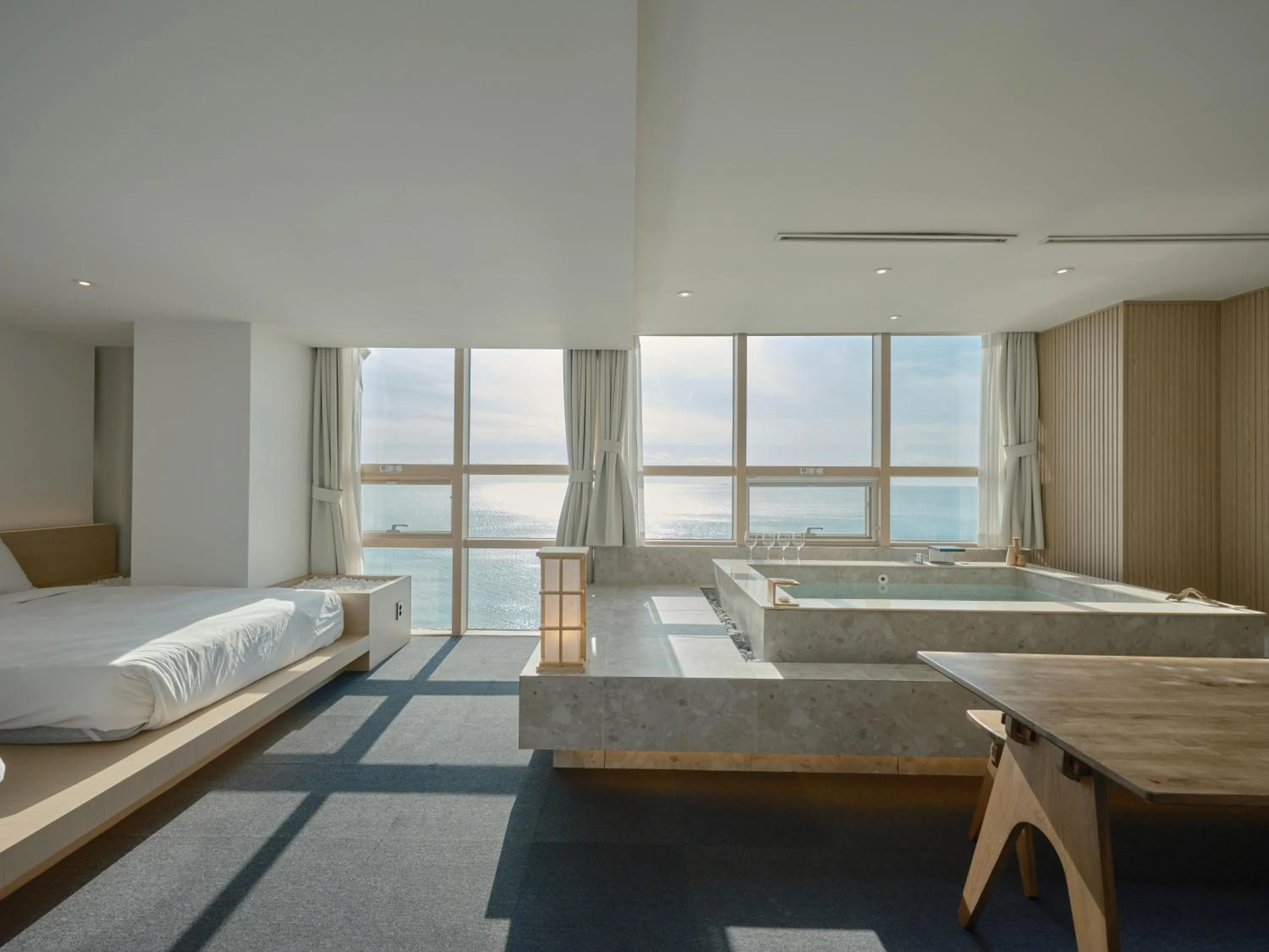 Bedroom, Bed in UH Suite The Haeundae