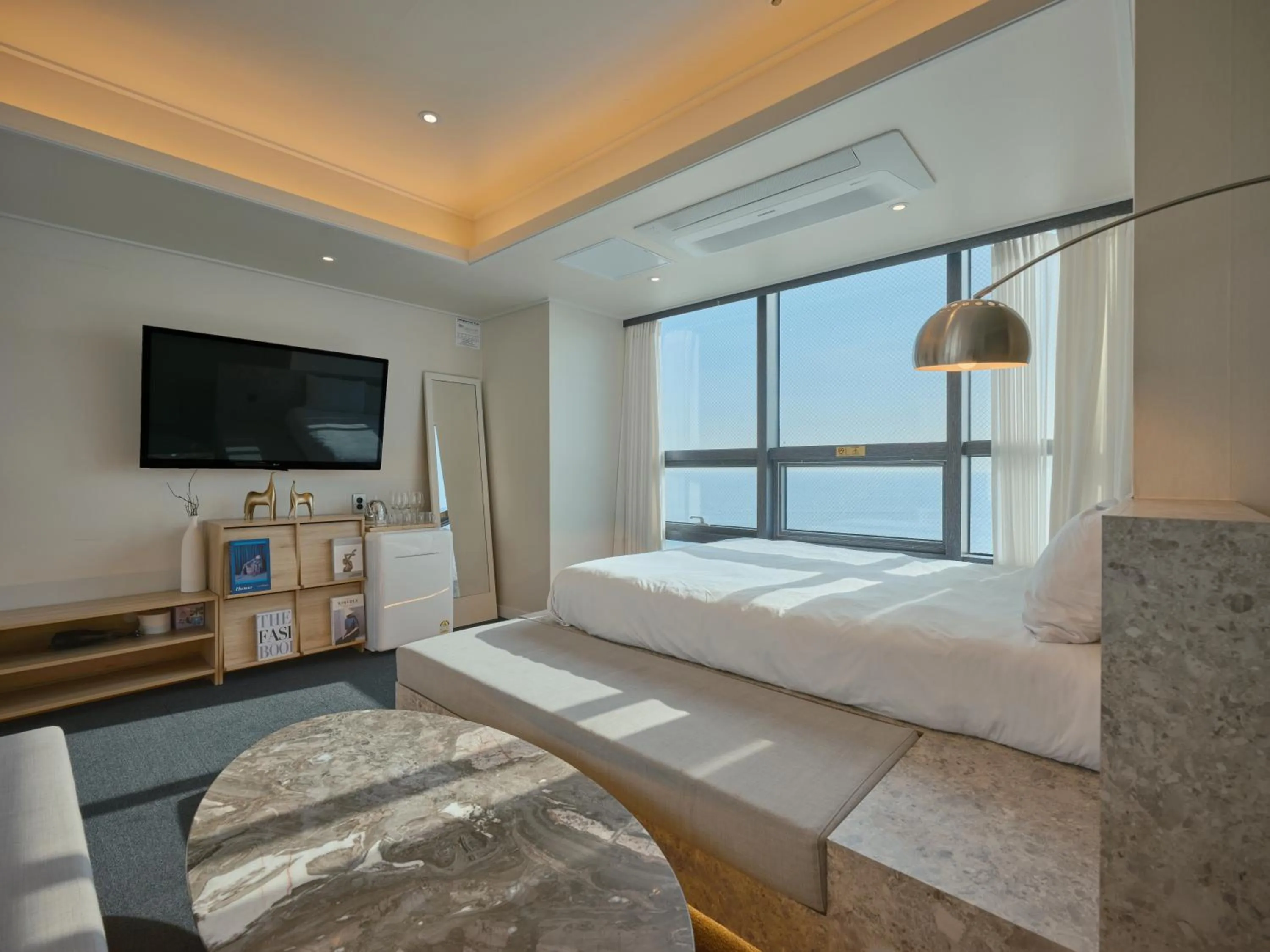 Bedroom, Bed in UH Suite The Haeundae