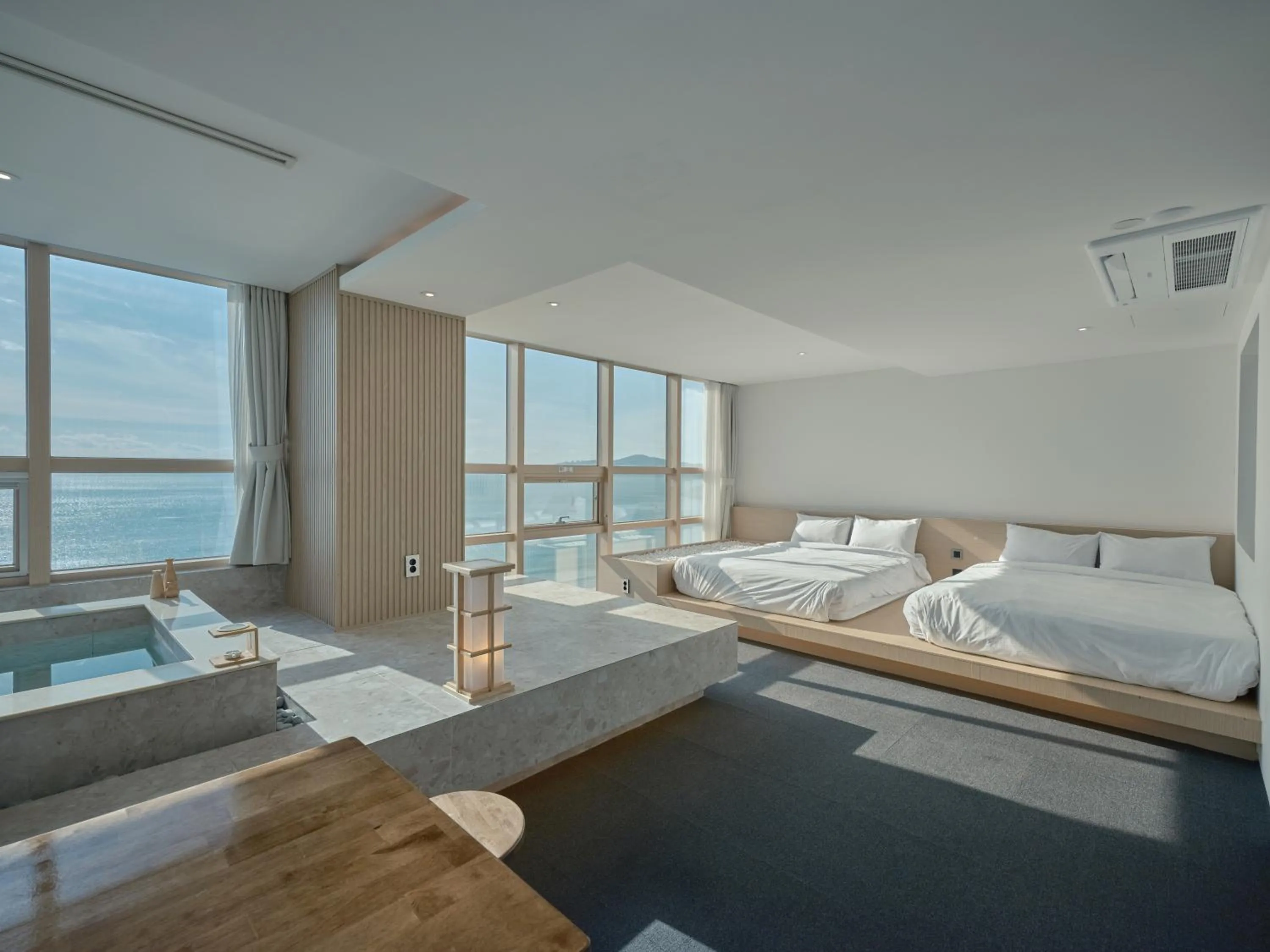 Bedroom, Bed in UH Suite The Haeundae