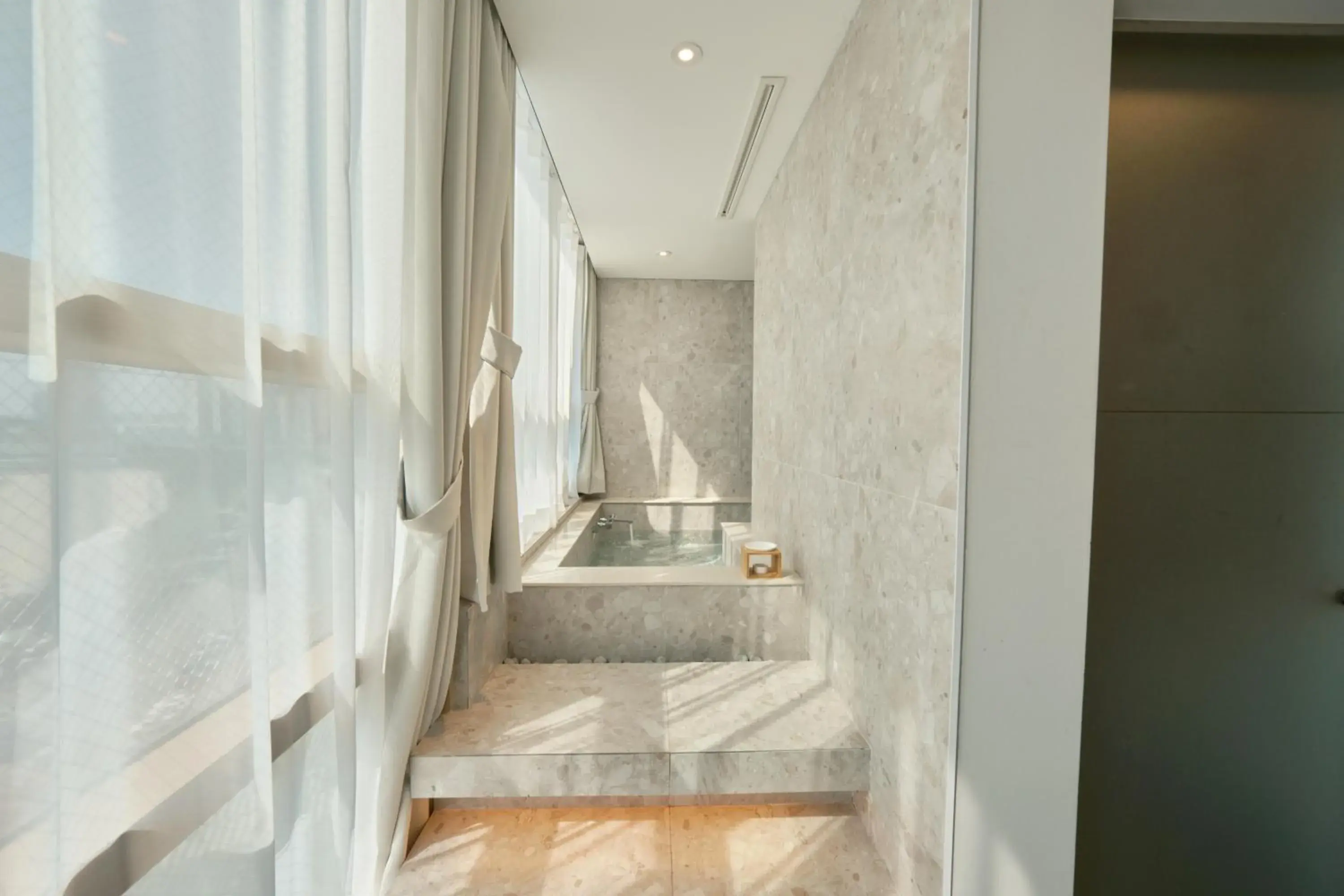 Spa and wellness centre/facilities, Bed in UH Suite The Haeundae Spa and wellness centre/facilities, Bed in UH Suite The Haeundae