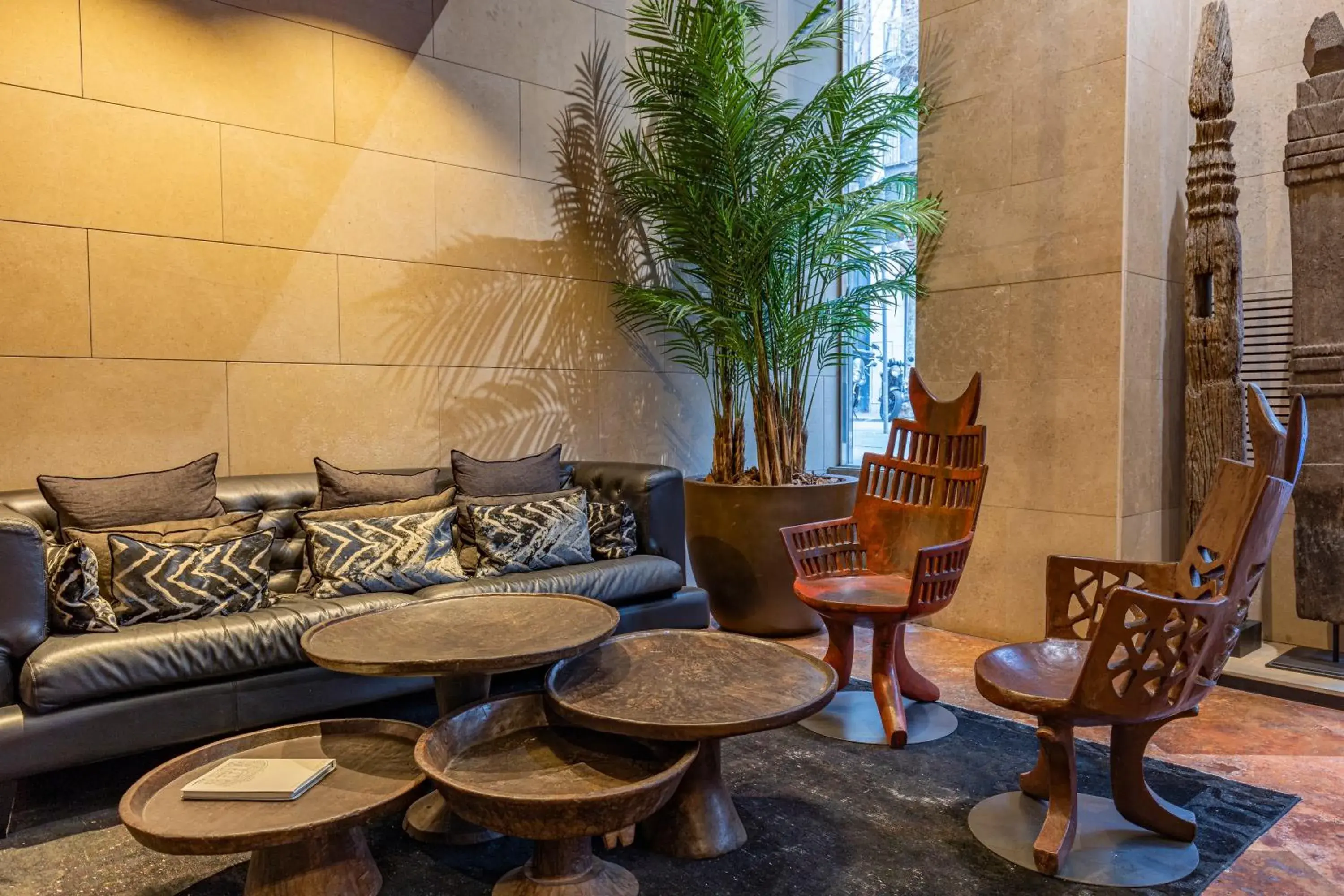 Lobby or reception in Hotel Granados 83, a member of Preferred Hotels & Resorts Lobby or reception in Hotel Granados 83, a member of Preferred Hotels & Resorts