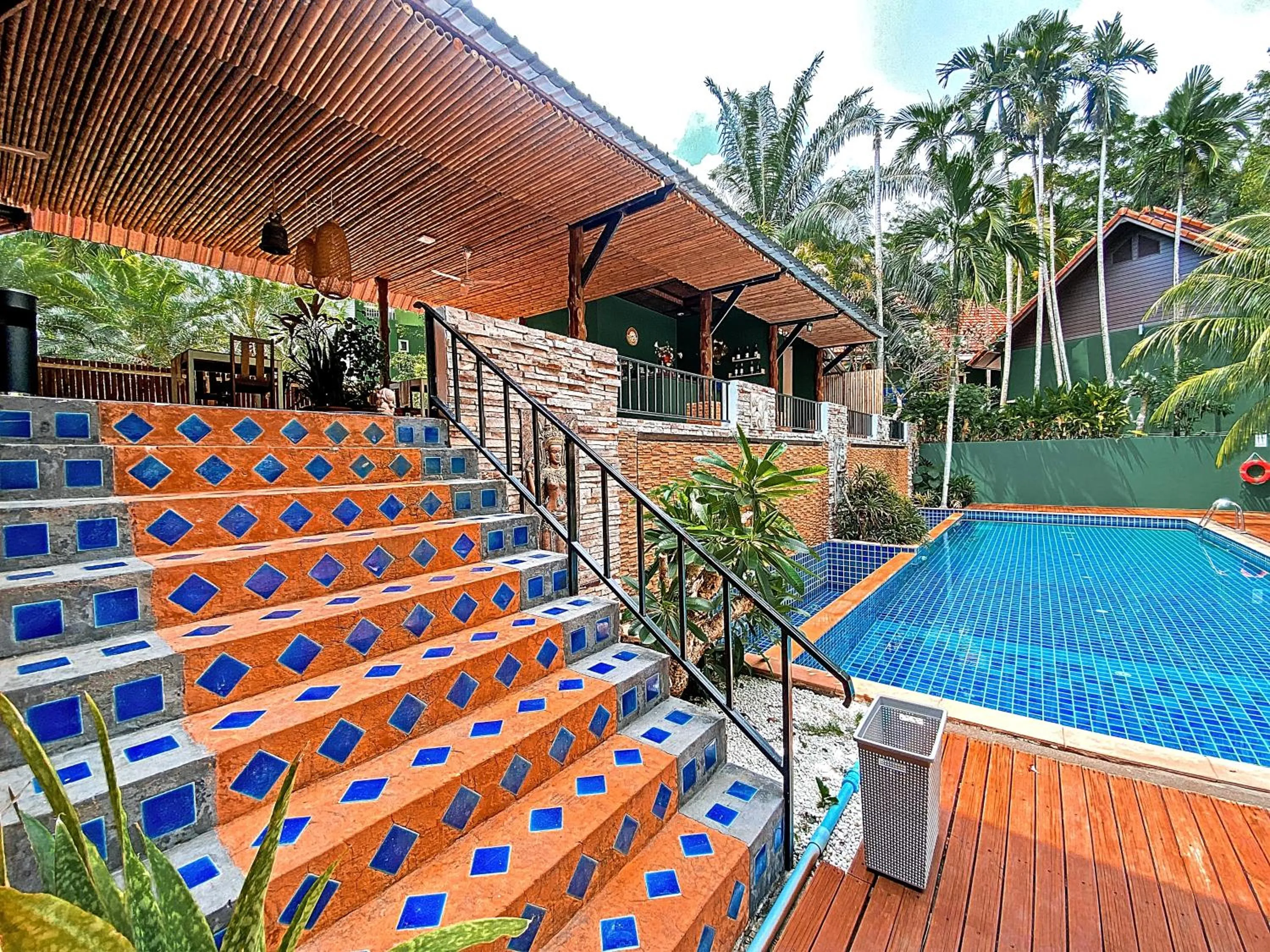 Swimming pool in Phuket Jungle Experience Resort
