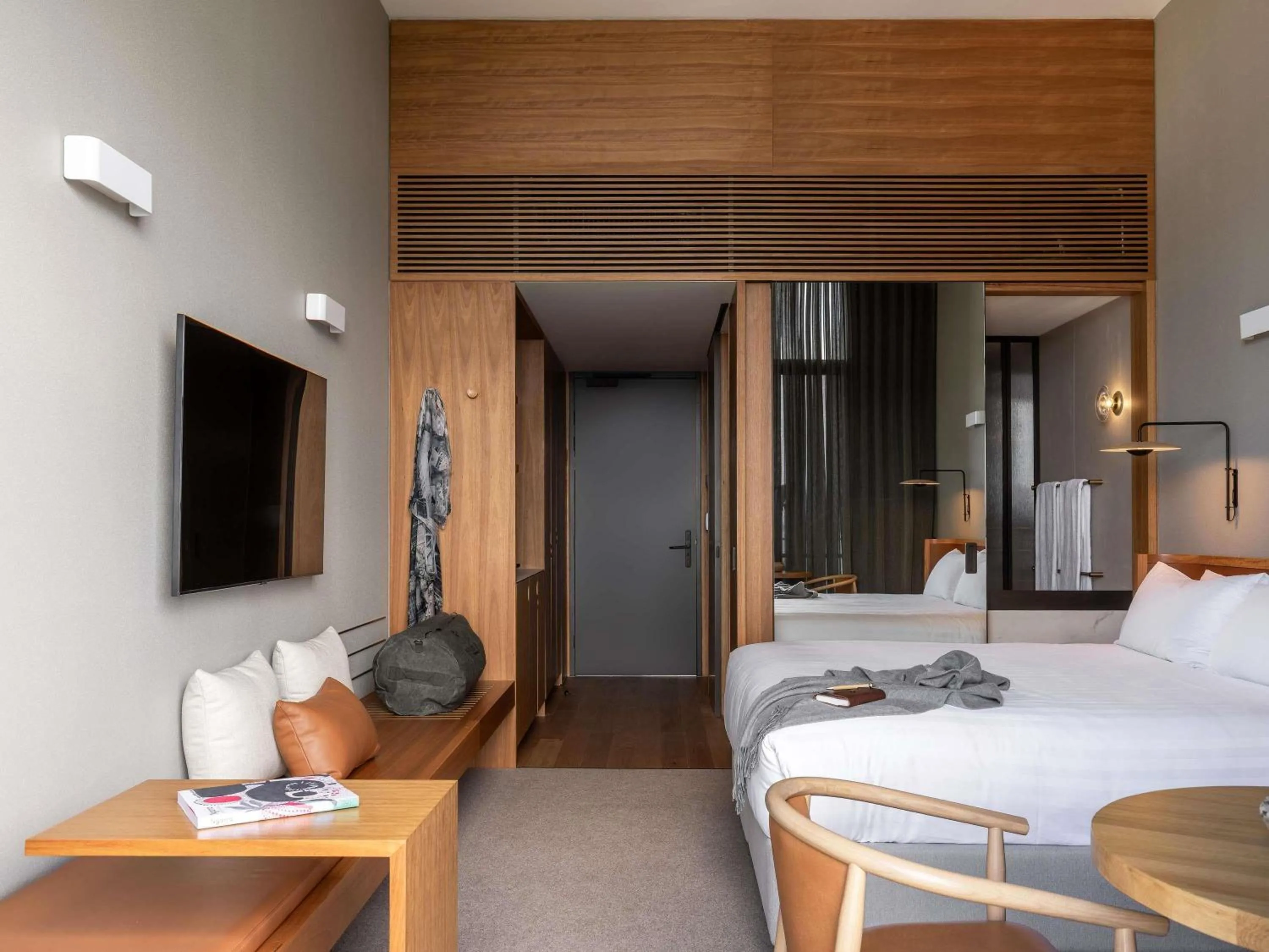 Bedroom, Bed in Wonil Hotel Perth - Handwritten Collection