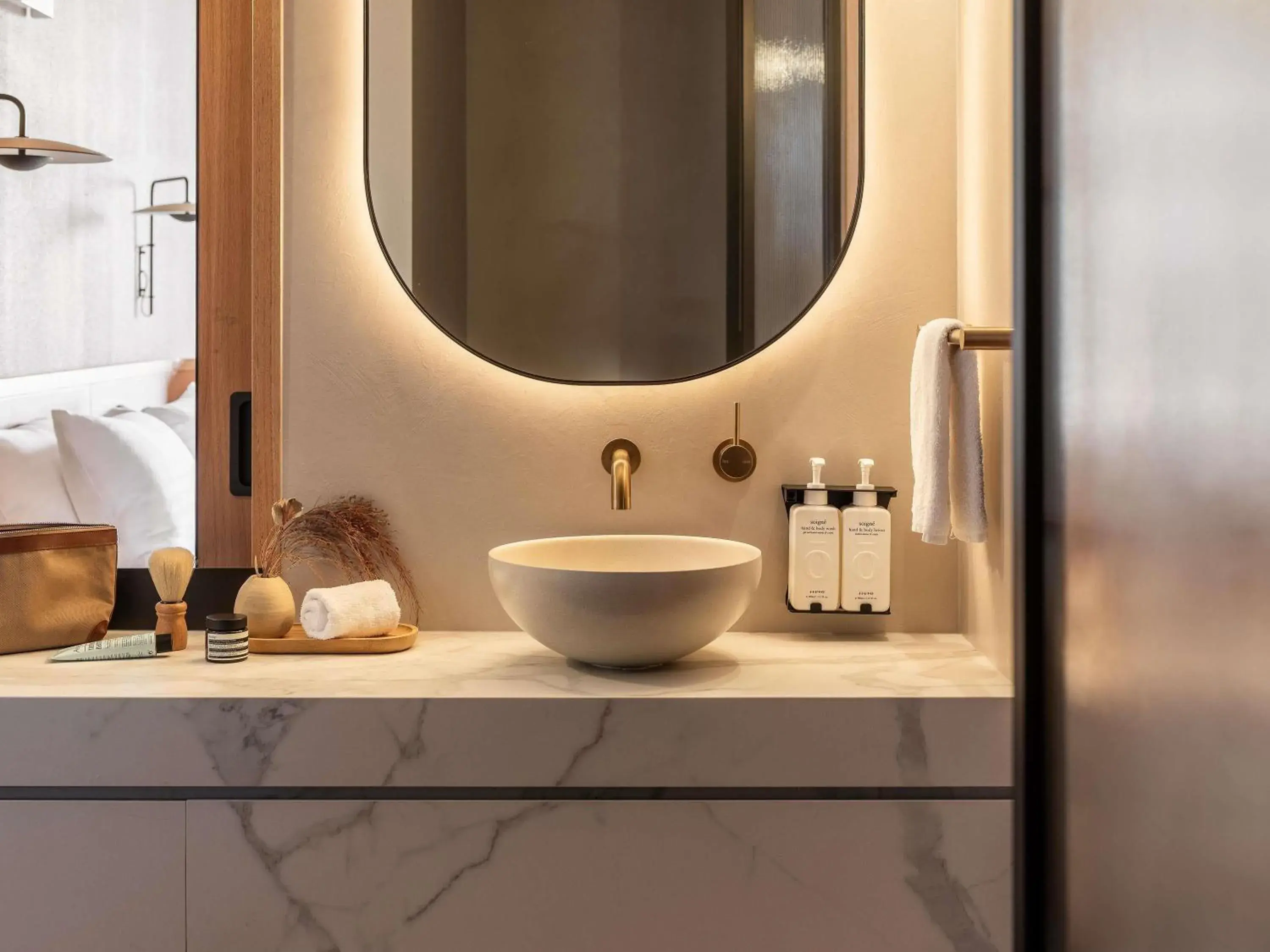 Bedroom in Wonil Hotel Perth - Handwritten Collection Bedroom in Wonil Hotel Perth - Handwritten Collection