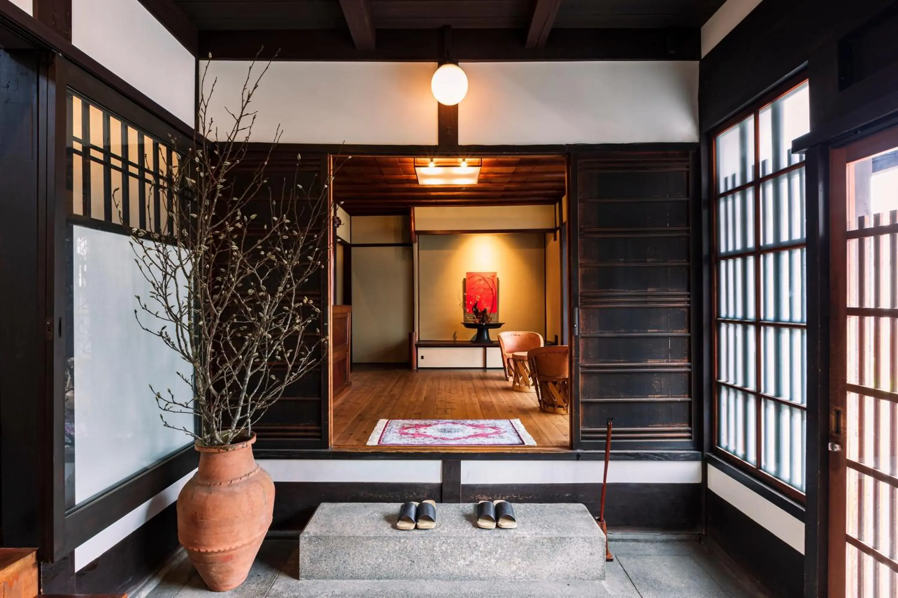 Facade/entrance in Rinn Shiki Juraku Facade/entrance in Rinn Shiki Juraku