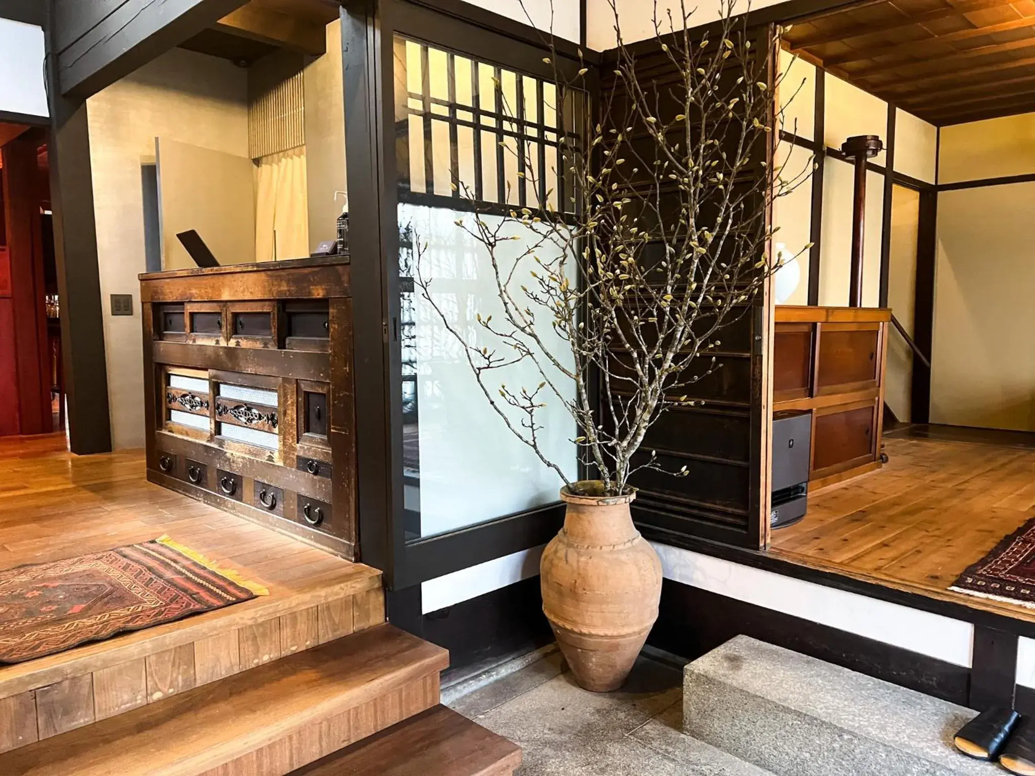 Facade/entrance in Rinn Shiki Juraku Facade/entrance in Rinn Shiki Juraku