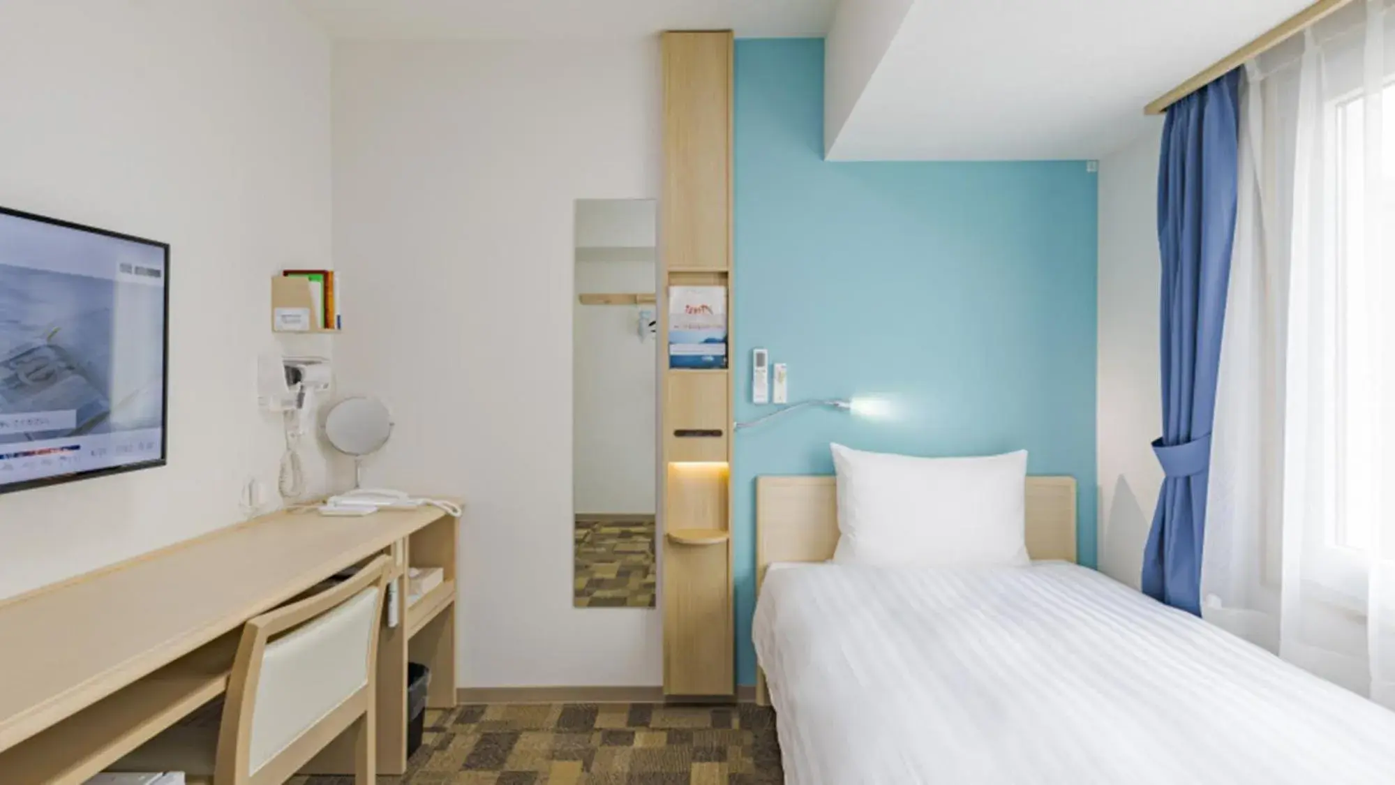 Single Room - Non-Smoking in Toyoko Inn Osaka Bentencho Single Room - Non-Smoking in Toyoko Inn Osaka Bentencho