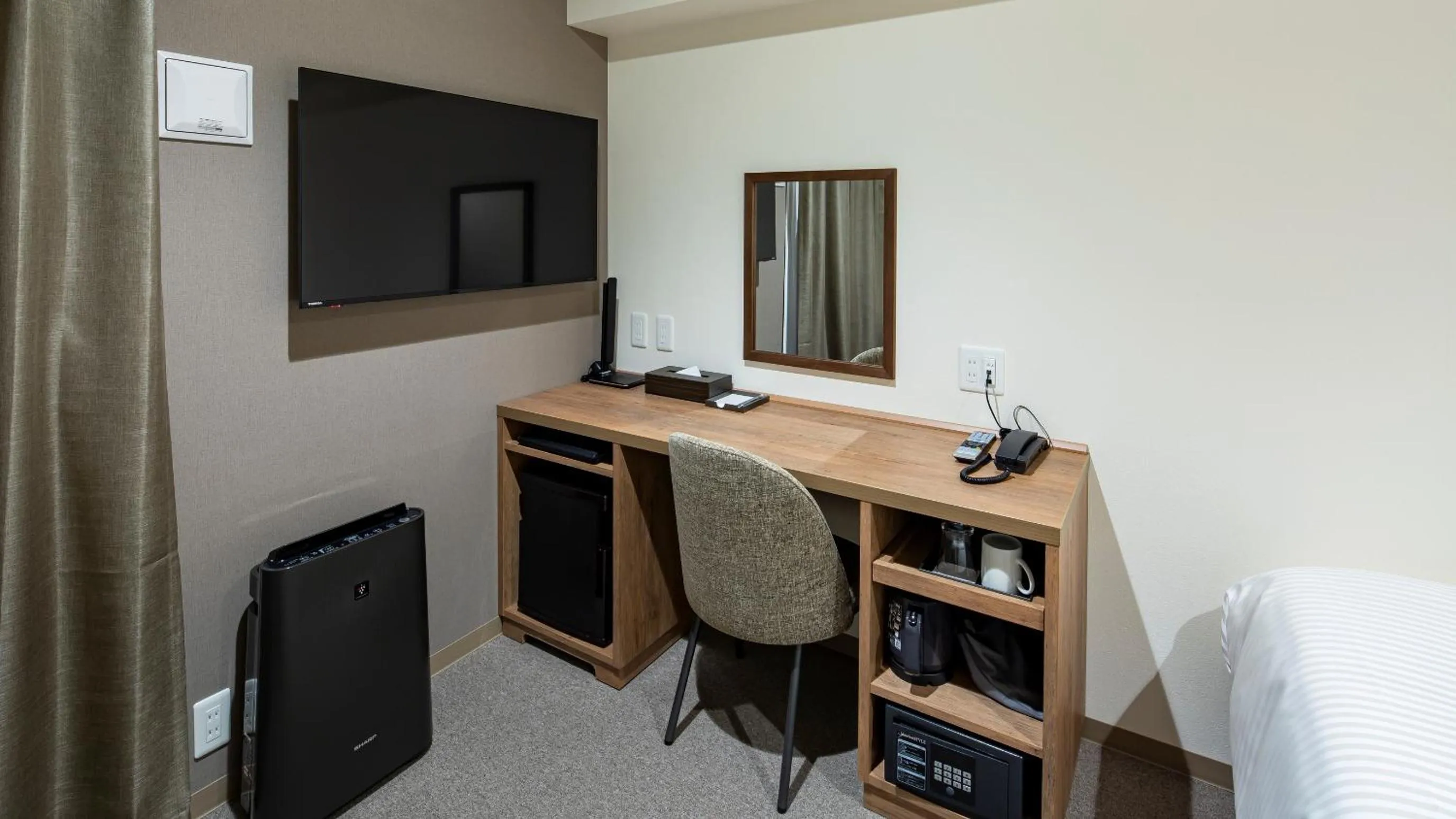 TV and multimedia, Bed in Hotel Reference Tenjin III