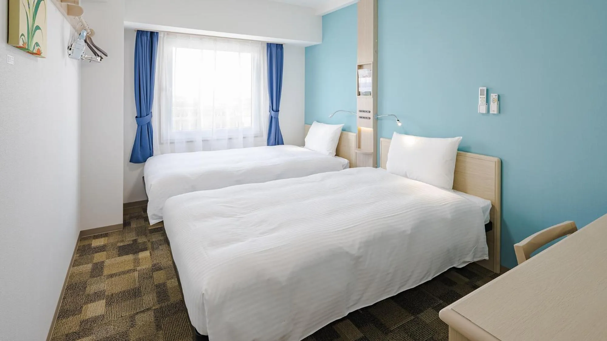 Bedroom, Bed in Toyoko Inn Imba Nihon-idai Ekimae