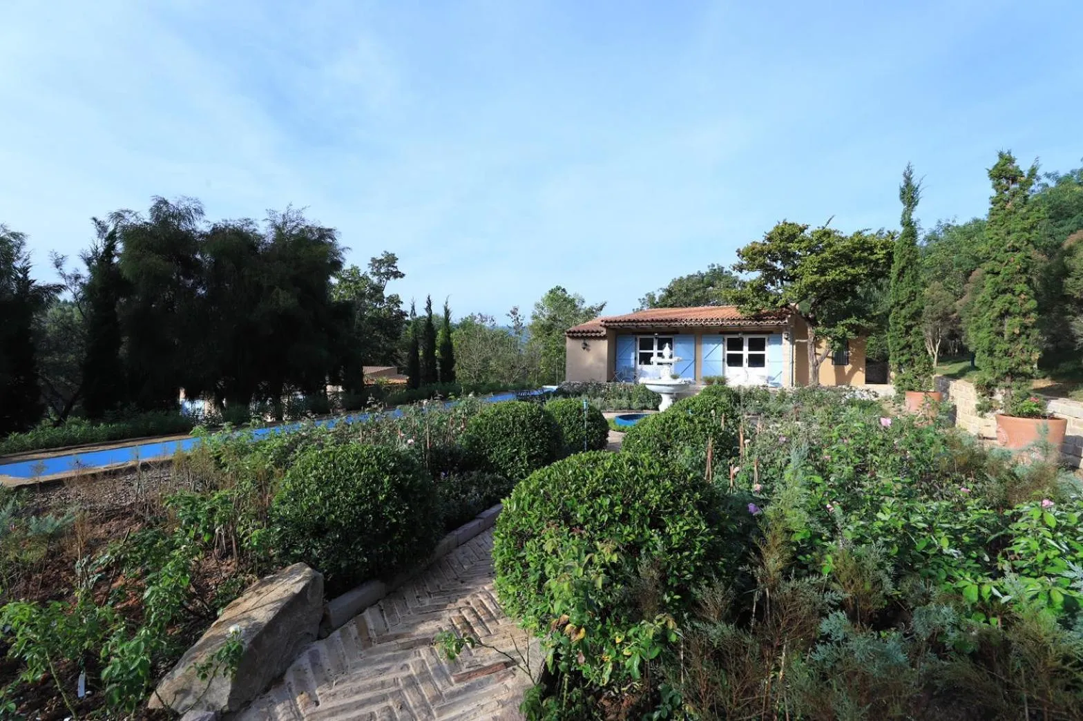 Garden in Moon River Village