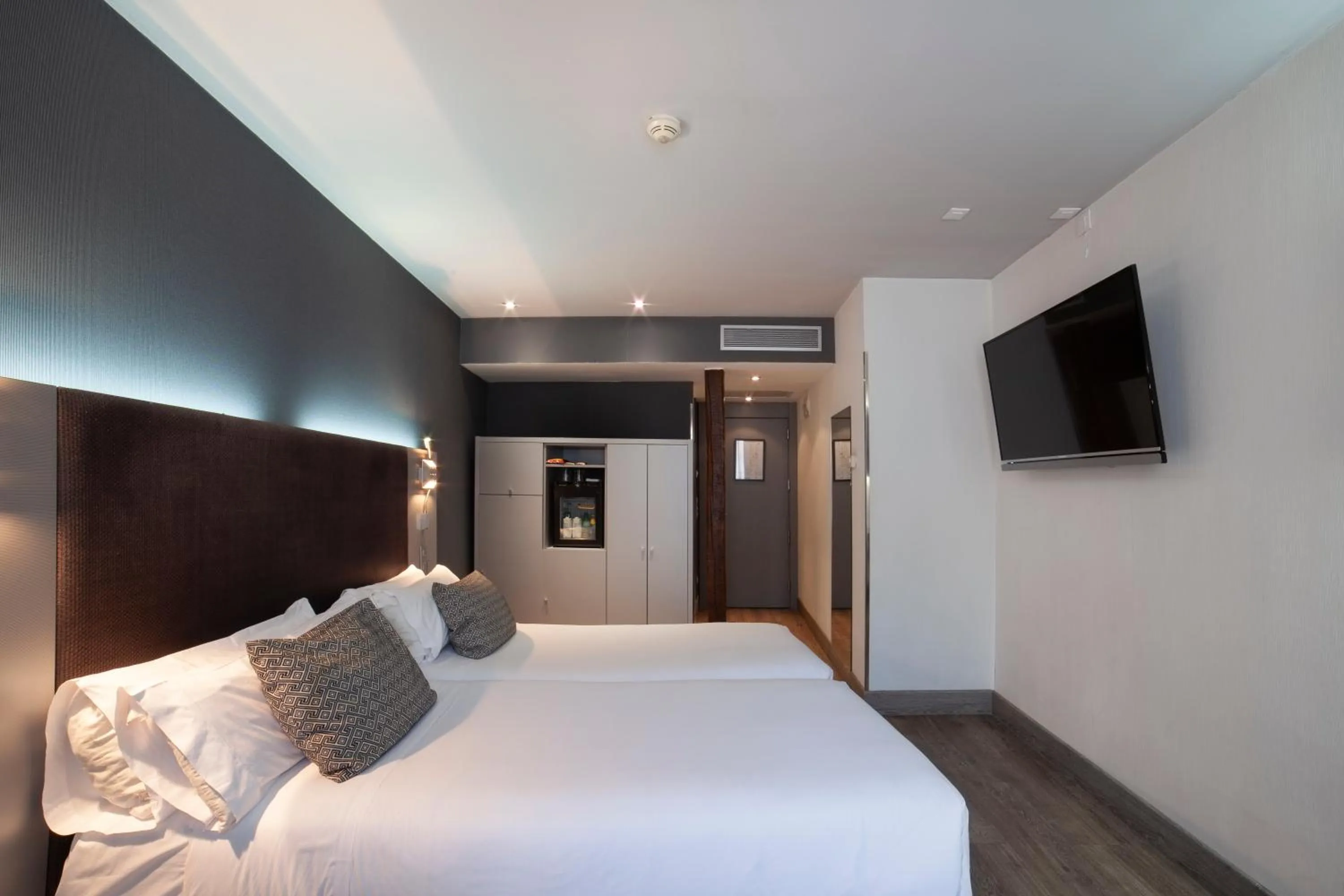 Bedroom, Bed in Petit Palace Plaza España