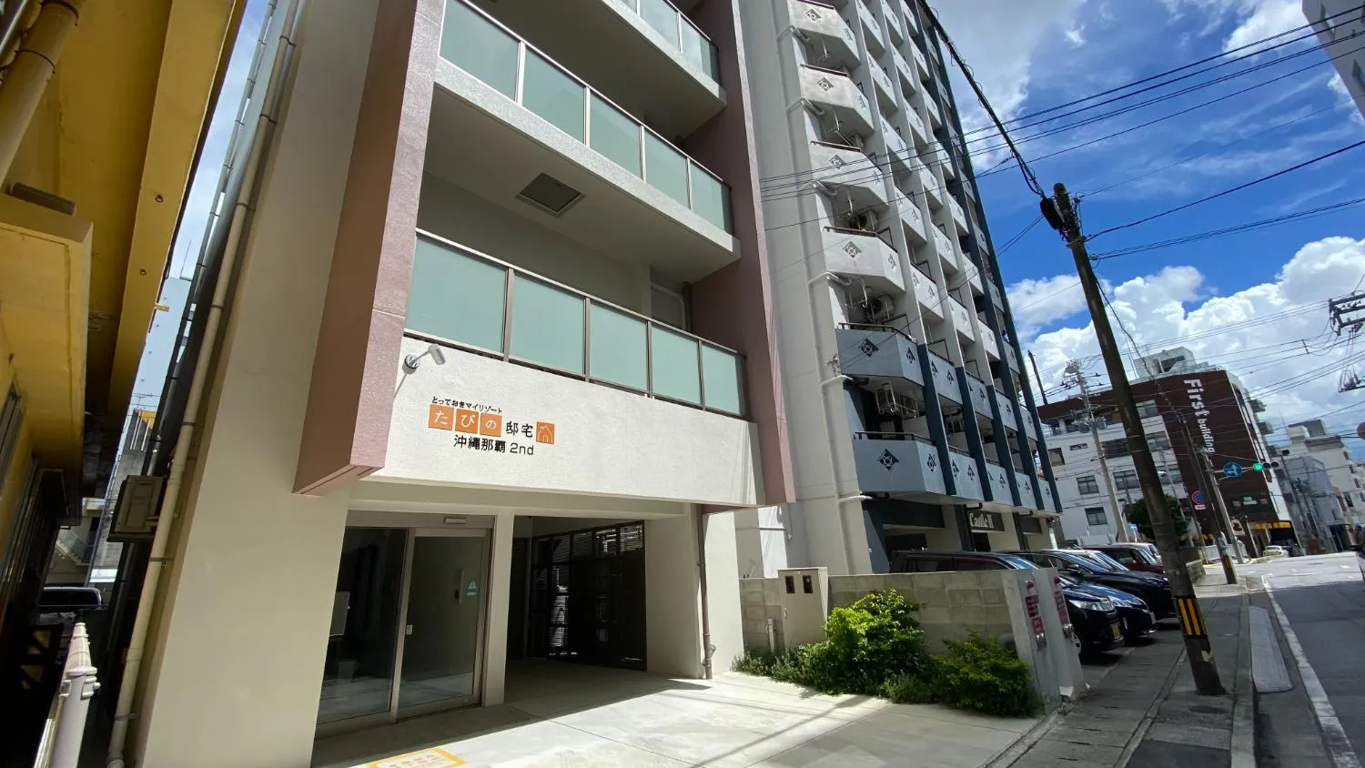 Property building in Tabinoteitaku Okinawa Naha 2nd