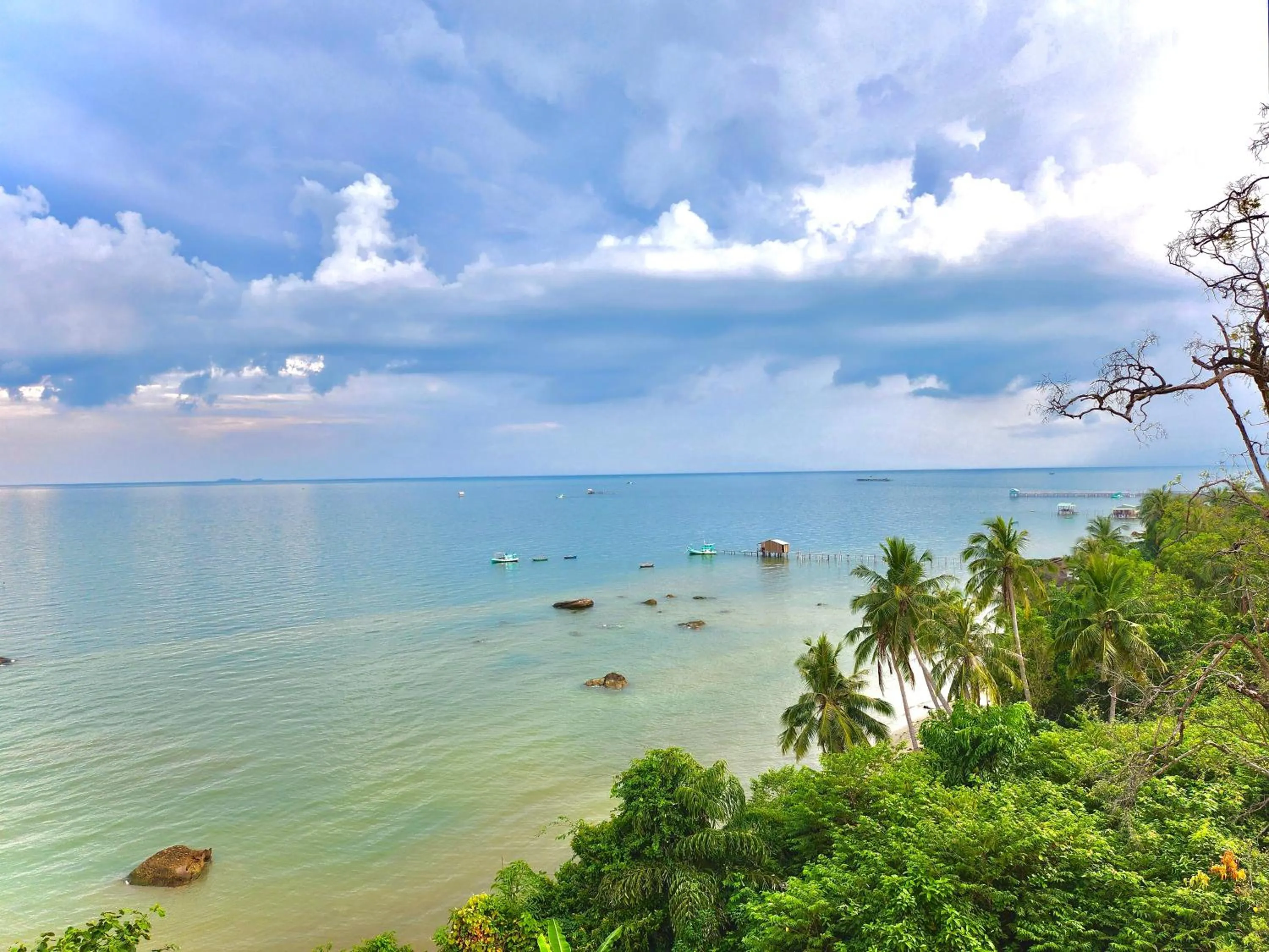 Day in Voyage Phu Quoc Beach Resort