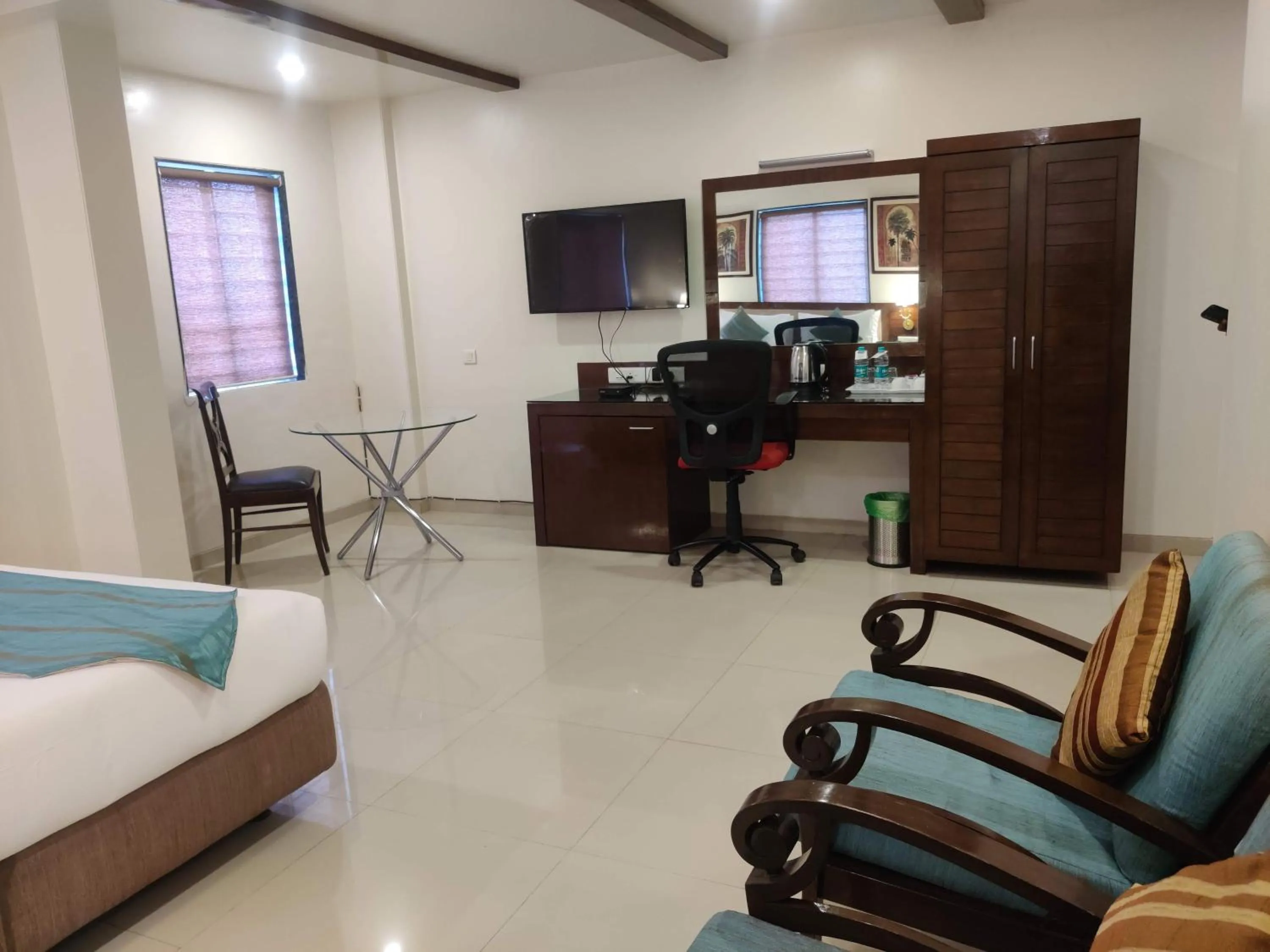 Living room, Bed in Masara Biznotel