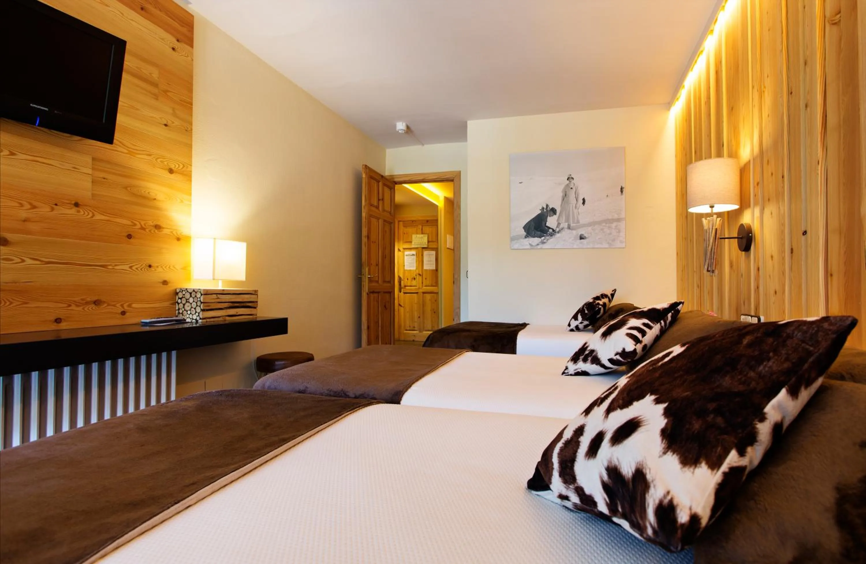 Photo of the whole room, Bed in Hotel La Coma