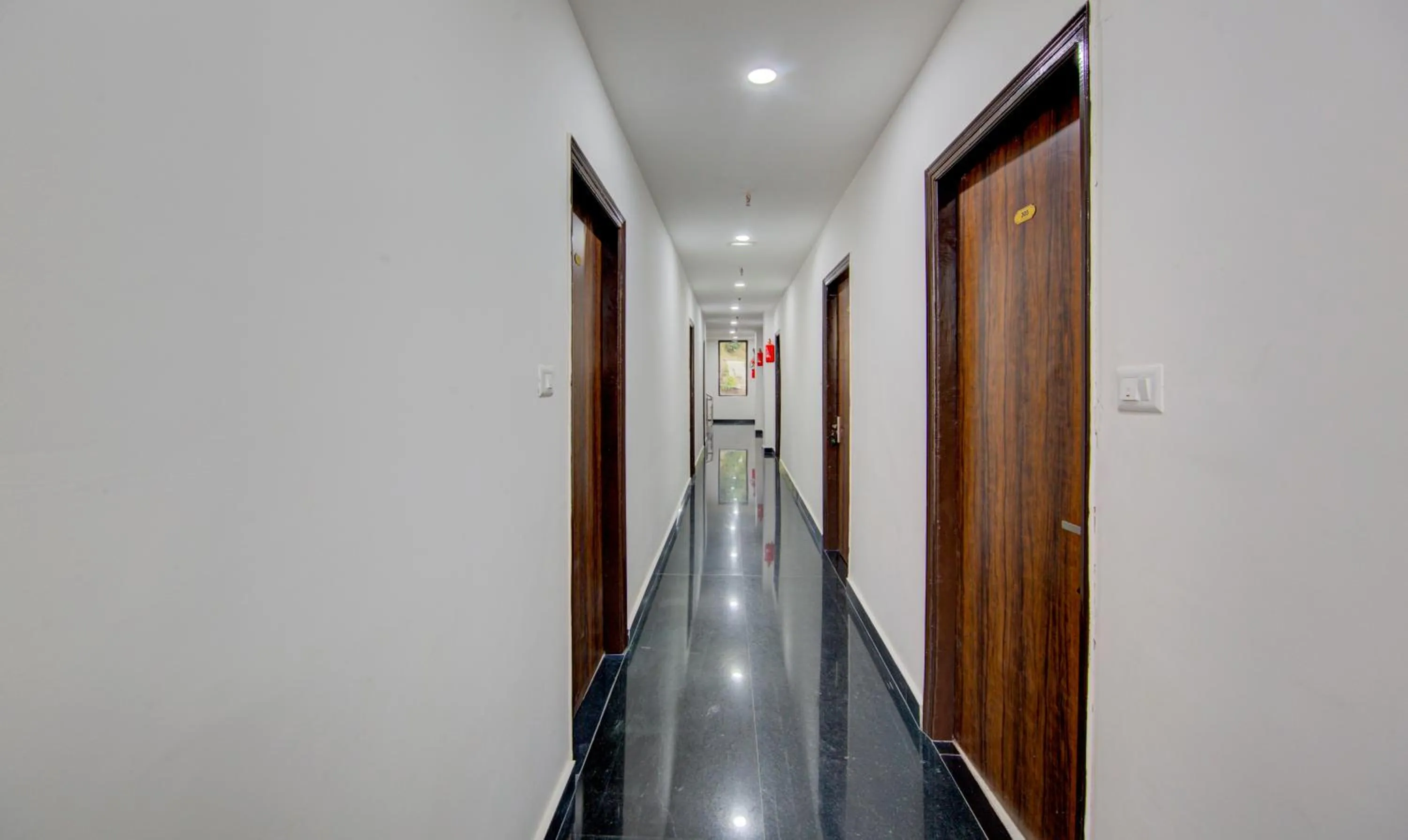 Lobby or reception in Treebo Down Town, Dalhousie