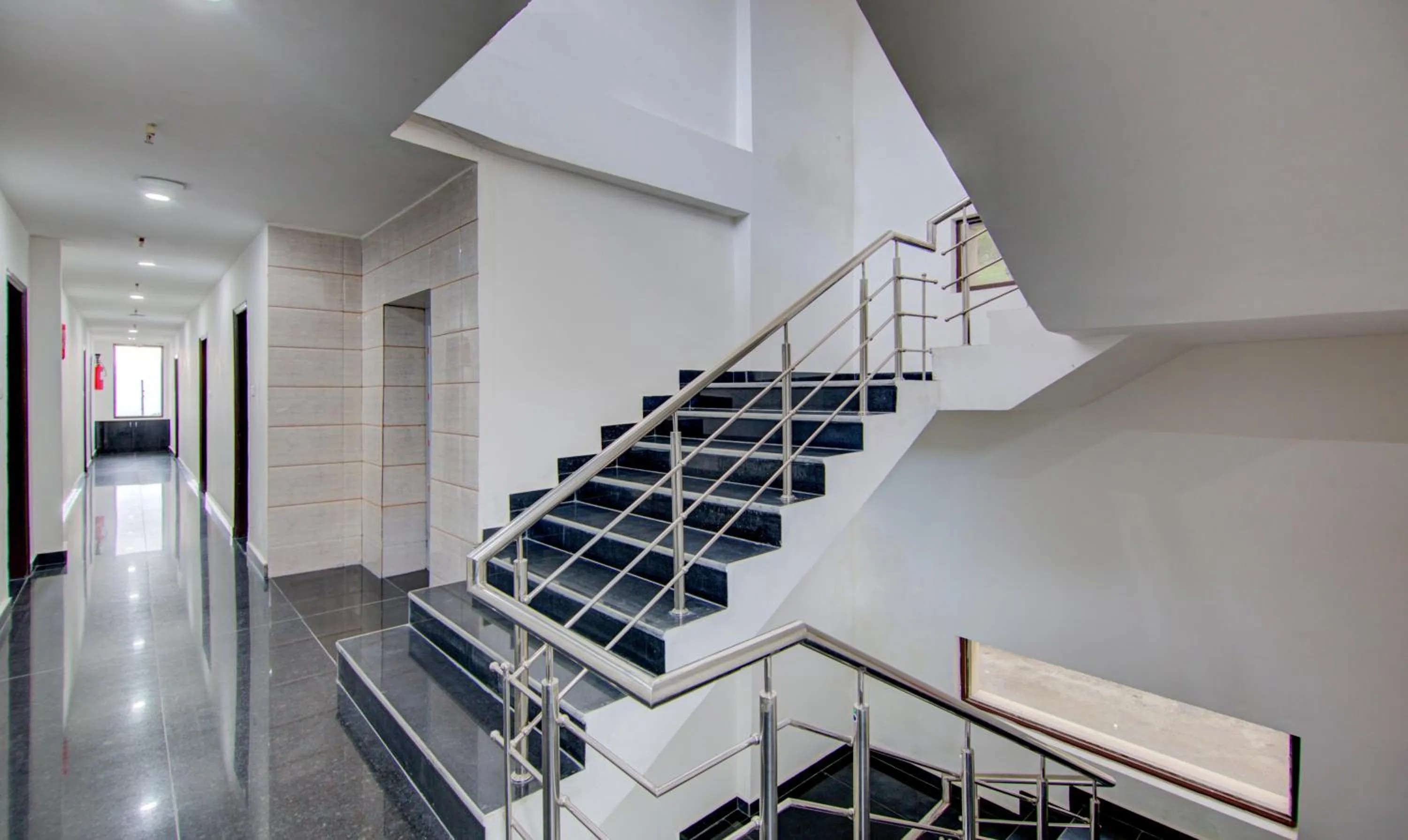 Lobby or reception in Treebo Down Town, Dalhousie