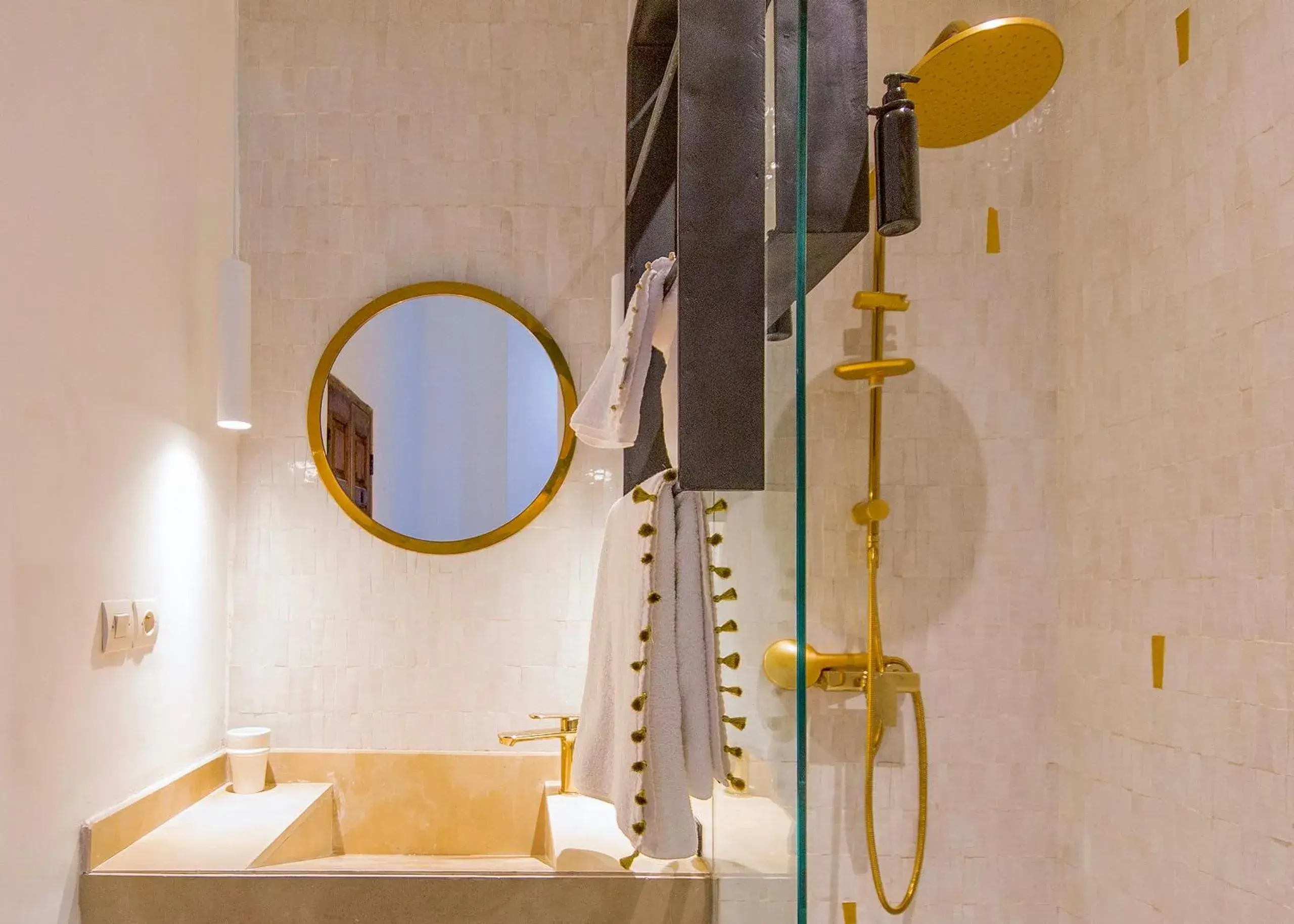 Triple Room with Private Bathroom - single occupancy in RIAD 48 & SPA Triple Room with Private Bathroom - single occupancy in RIAD 48 & SPA