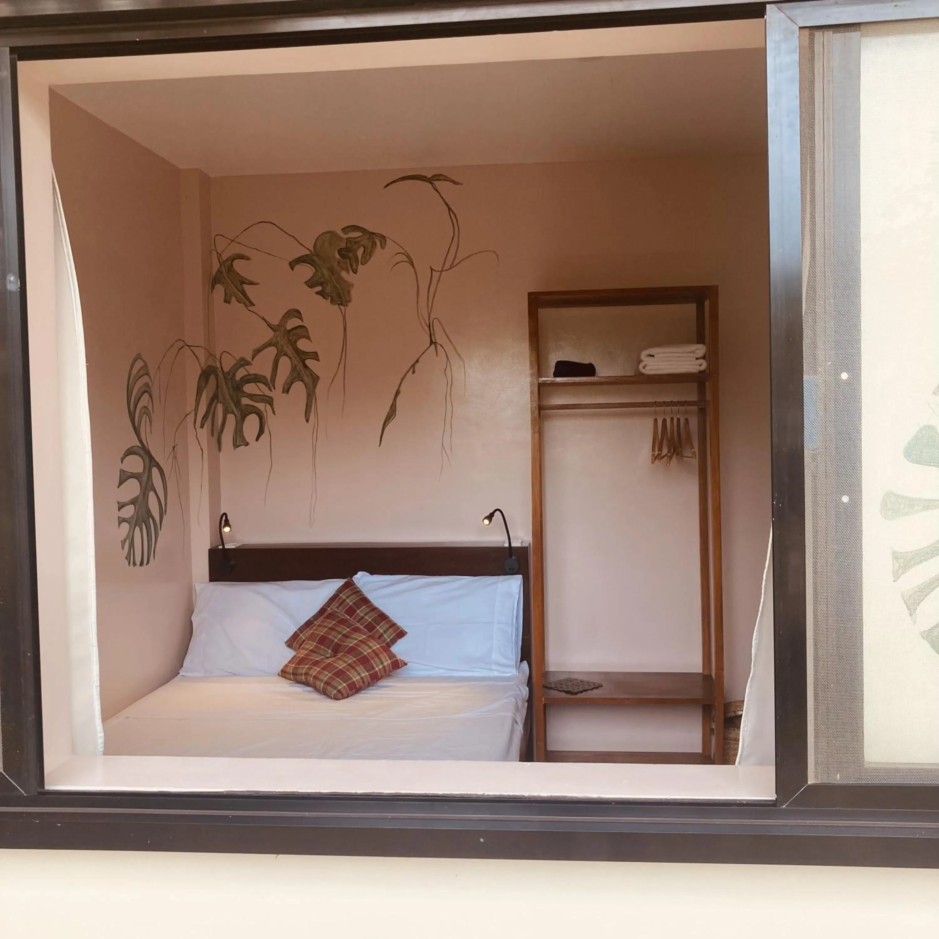 Bed in The Lazy Tiki