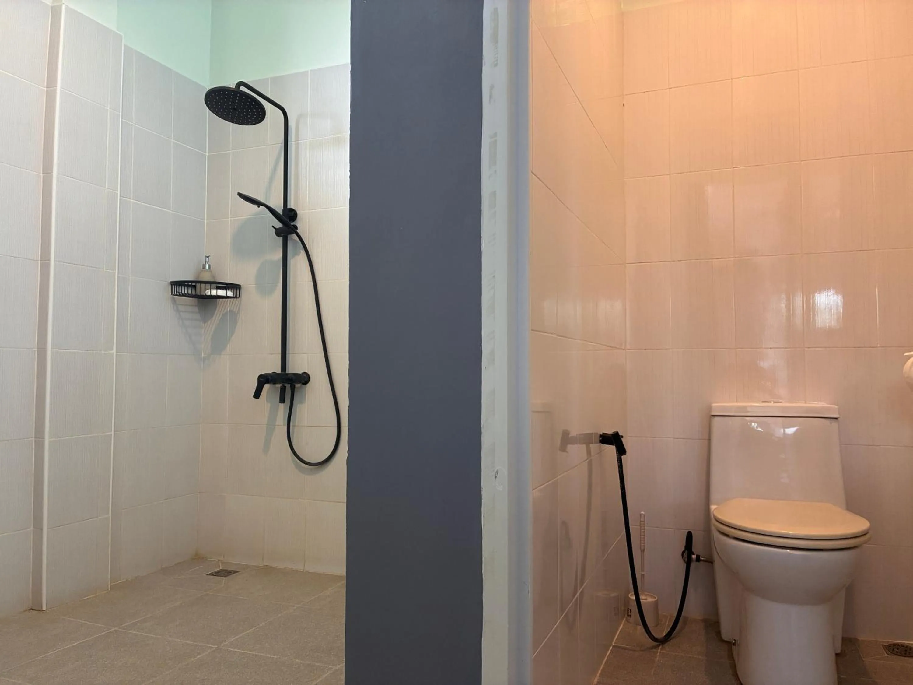 Bathroom in The Lazy Tiki