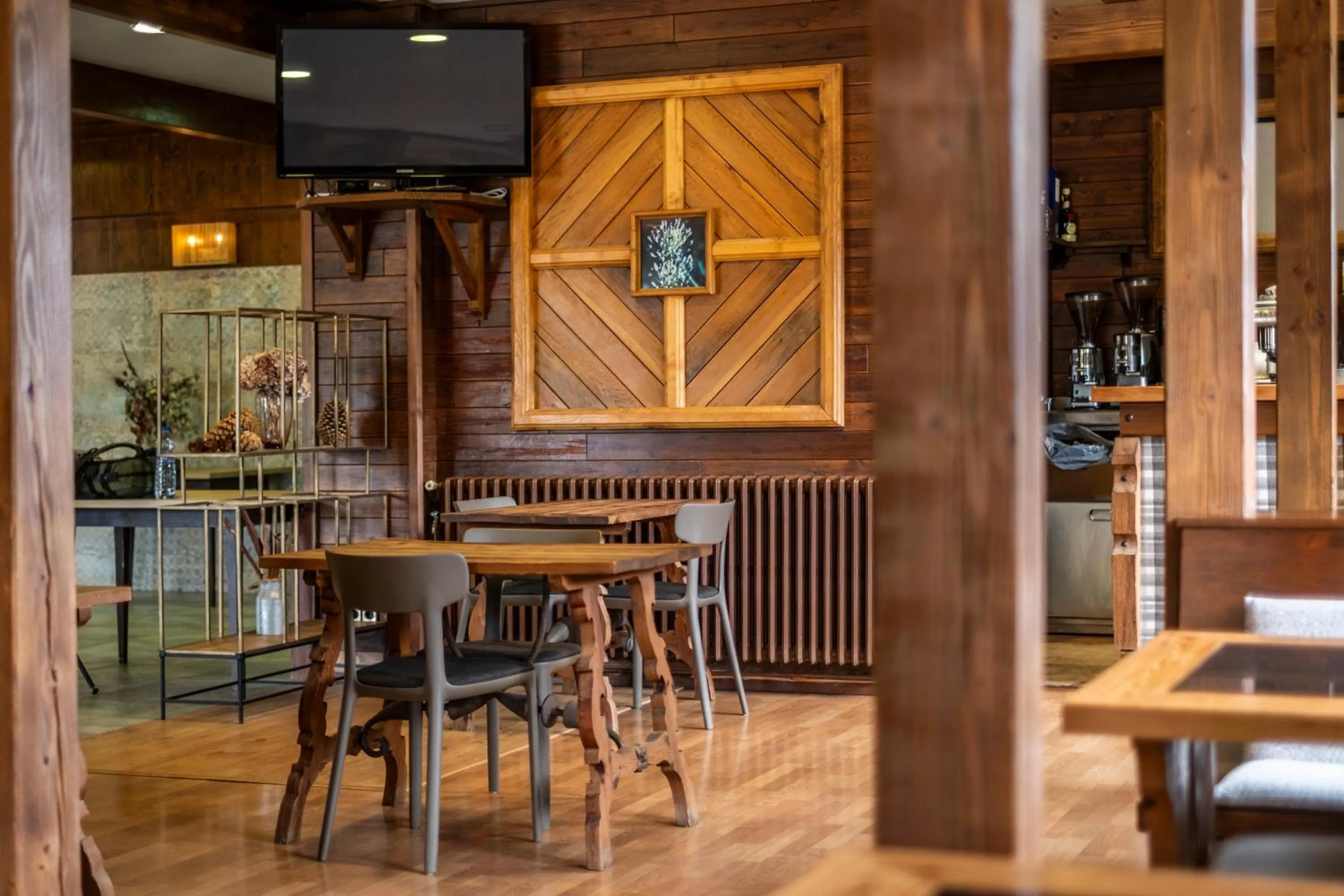 Lounge or bar in Hotel Calitxo