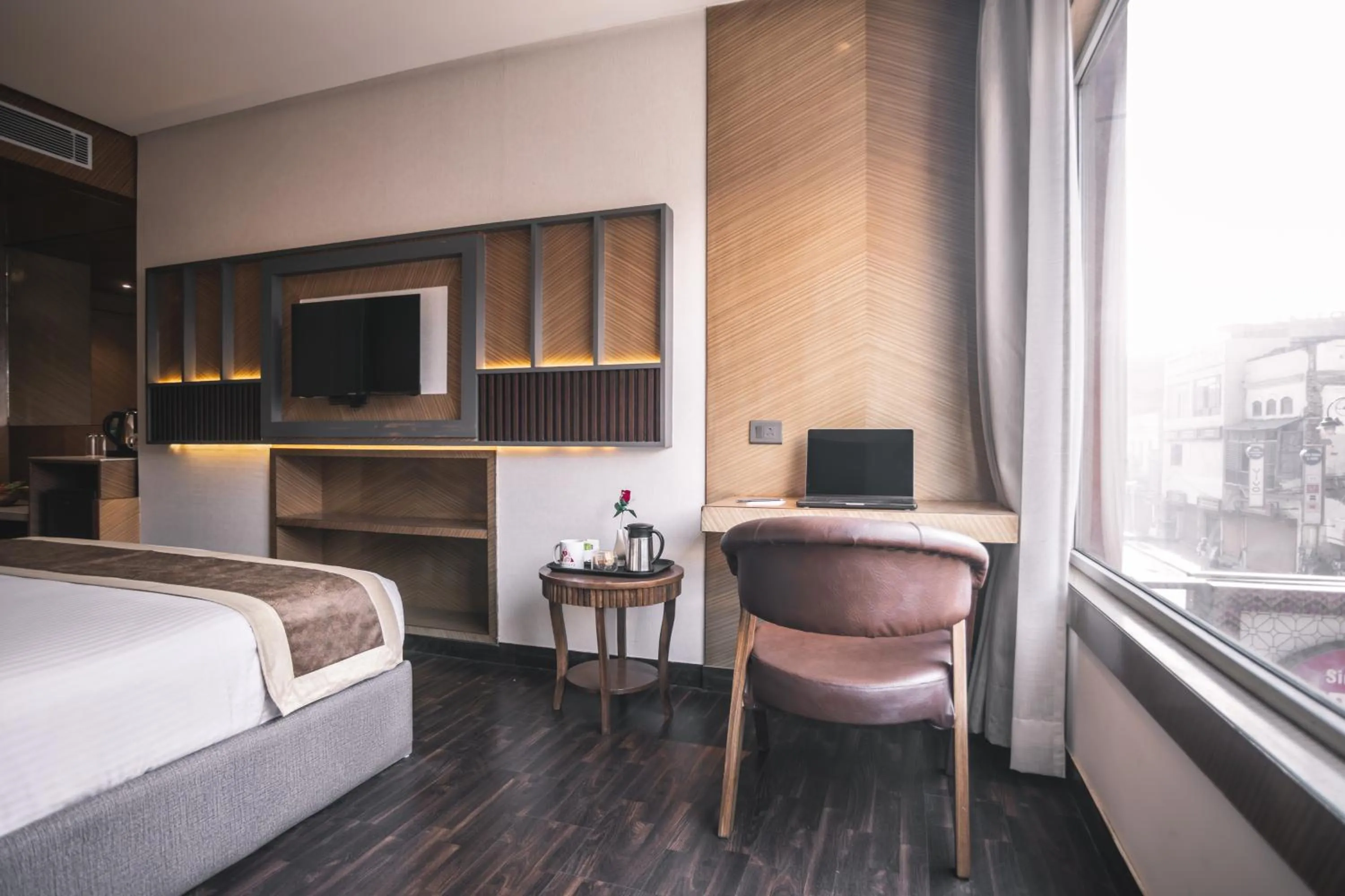 Coffee/tea facilities, Bed in Amritara Kirpa, Amritsar