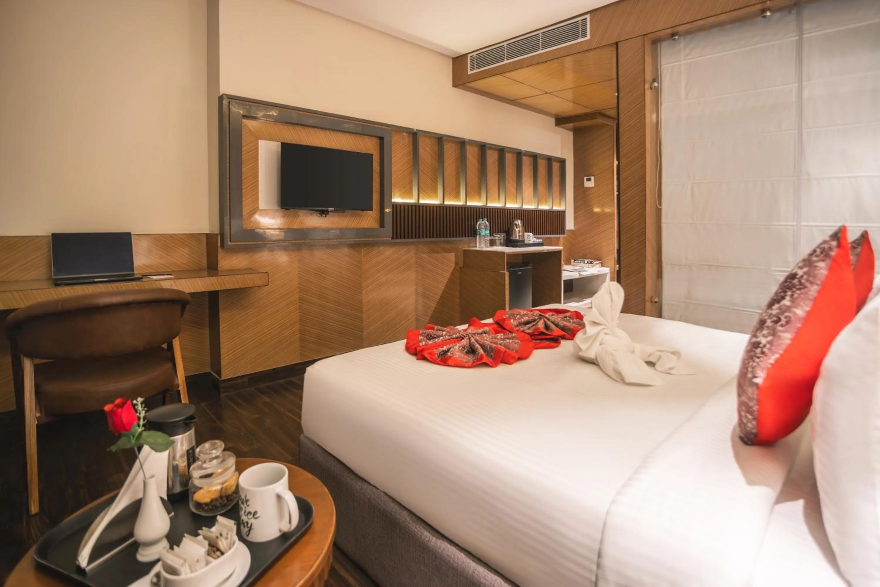 Bed in Amritara Kirpa, Amritsar