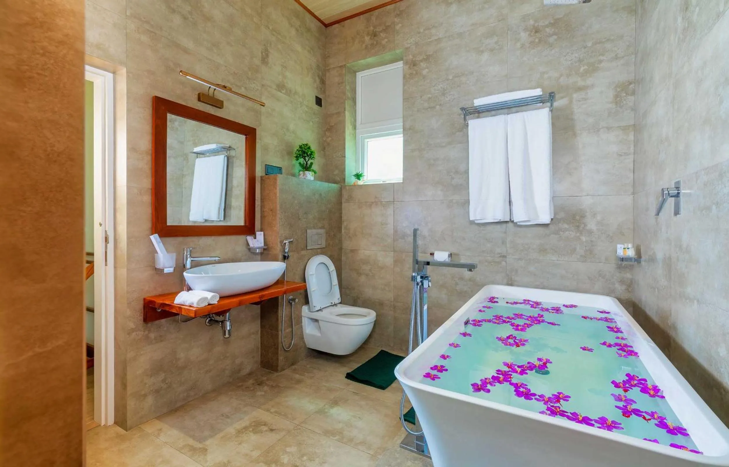 Shower in The Palace by Ocean