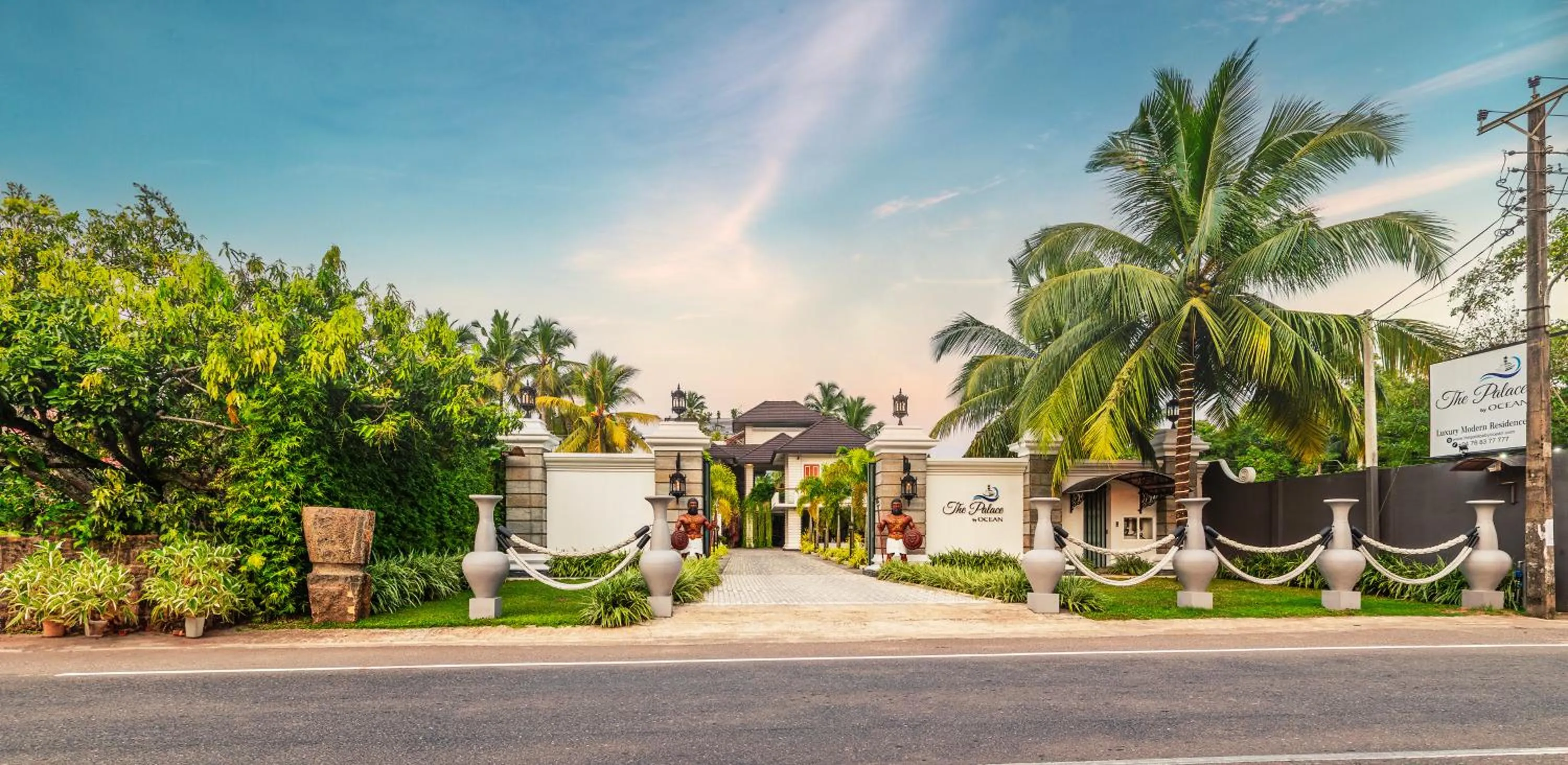 Facade/entrance in The Palace by Ocean