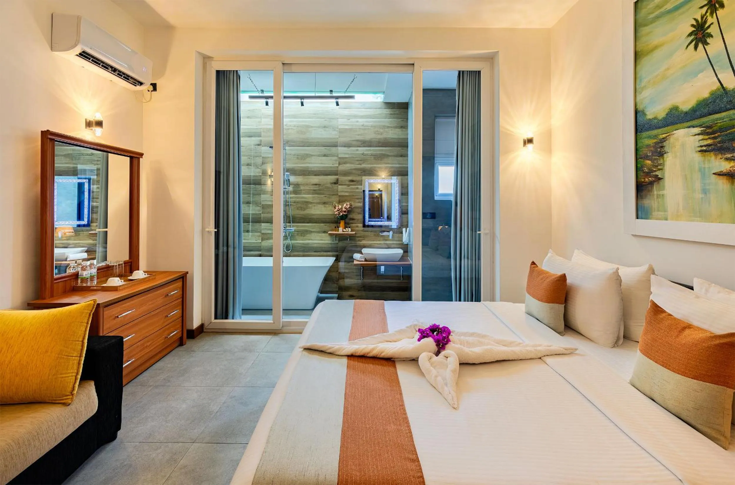 Bedroom, Bed in The Palace by Ocean