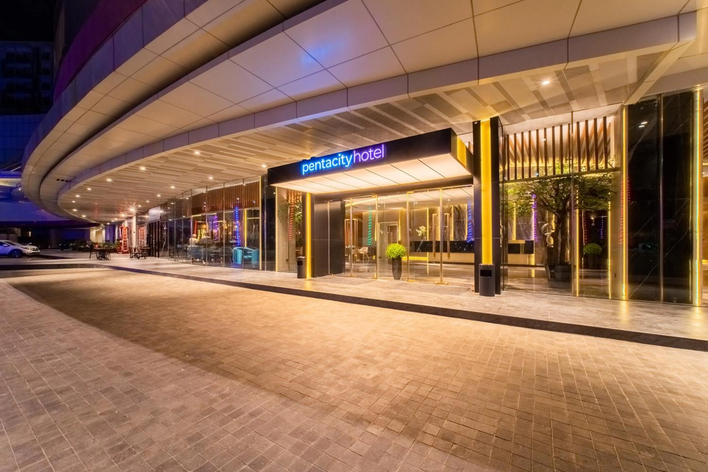 Lobby or reception in Pentacity Hotel Balikpapan