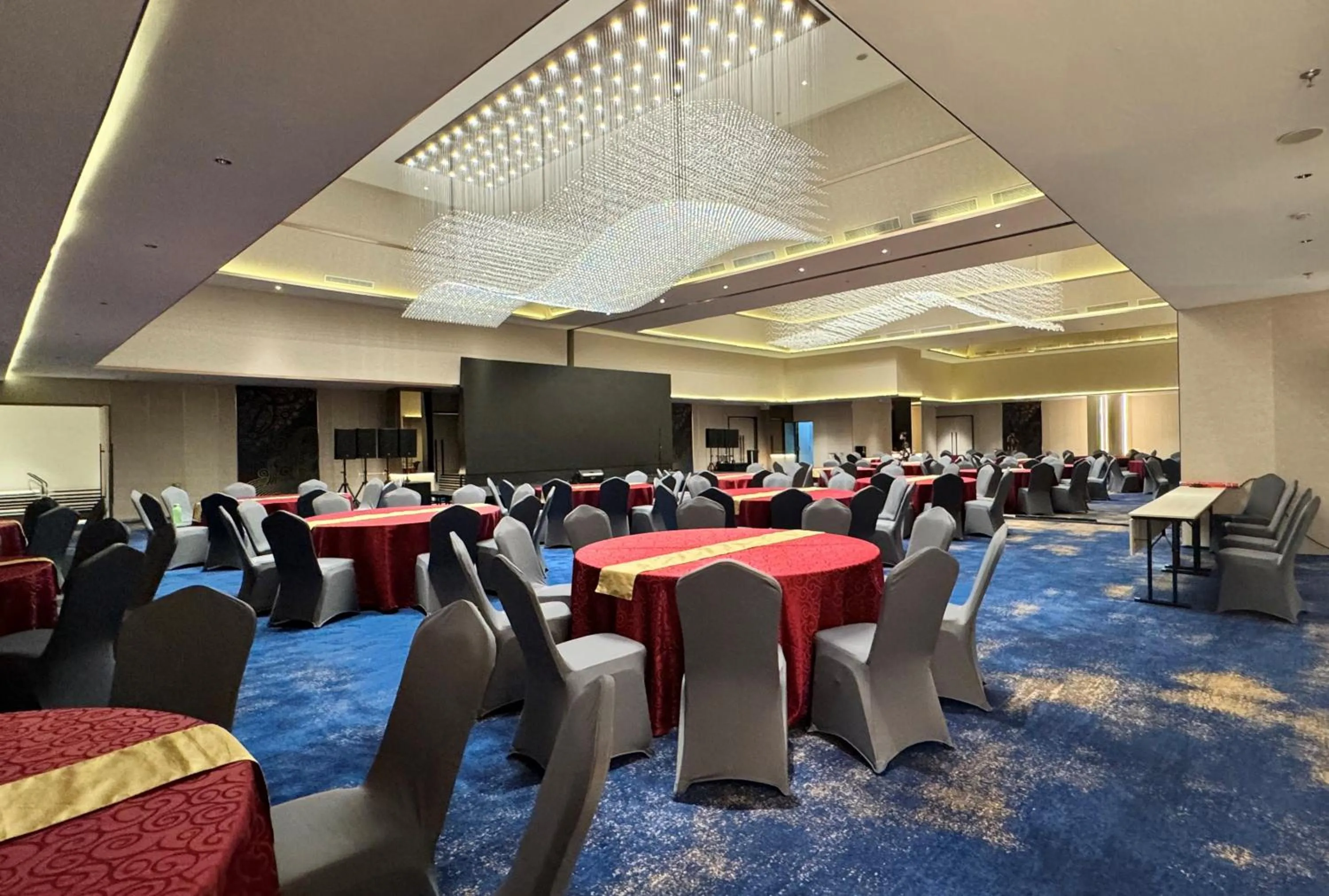 Business facilities in Pentacity Hotel Balikpapan
