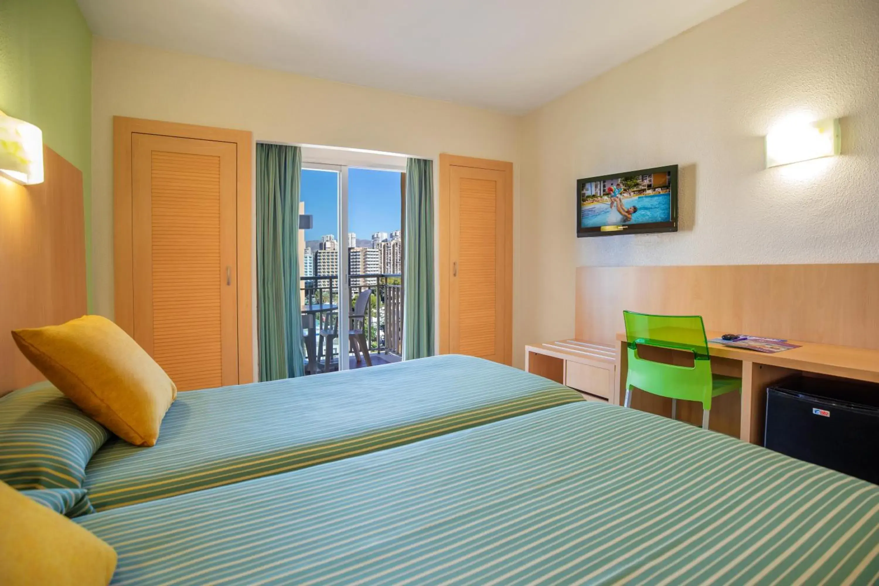 Photo of the whole room, Bed in Hotel Servigroup Pueblo Benidorm Photo of the whole room, Bed in Hotel Servigroup Pueblo Benidorm