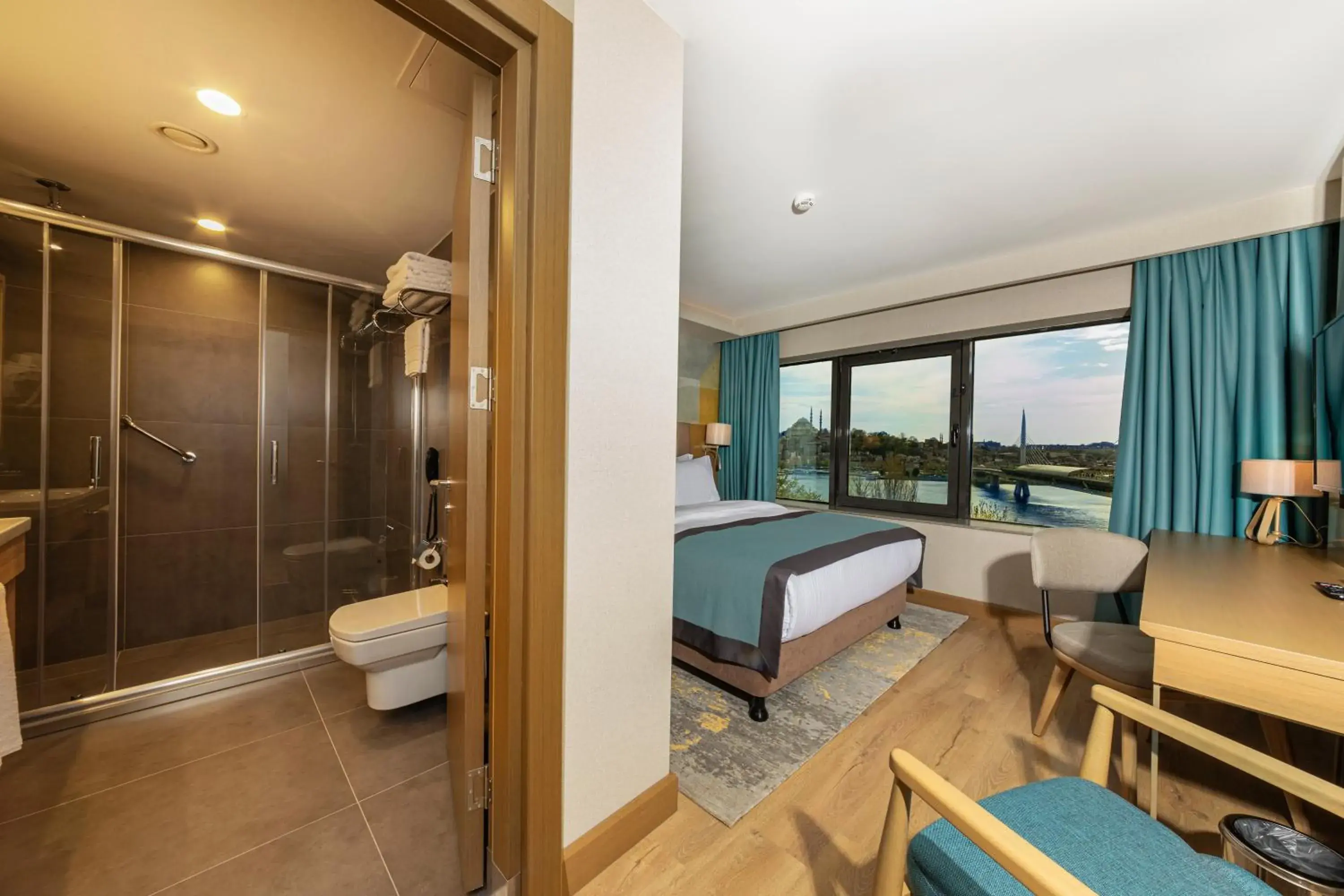 Photo of the whole room in Csk The Halich Port İstanbul Photo of the whole room in Csk The Halich Port İstanbul