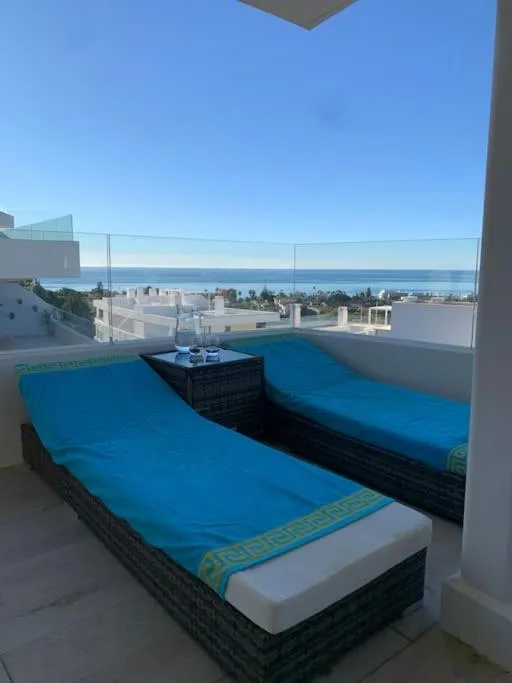 Prachtig appartement met zeezicht in Estepona Costa del Sol