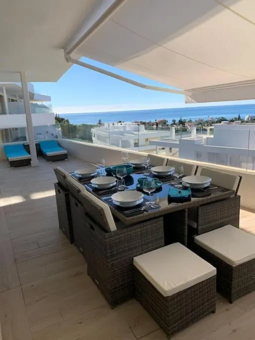 Prachtig appartement met zeezicht in Estepona Costa del Sol