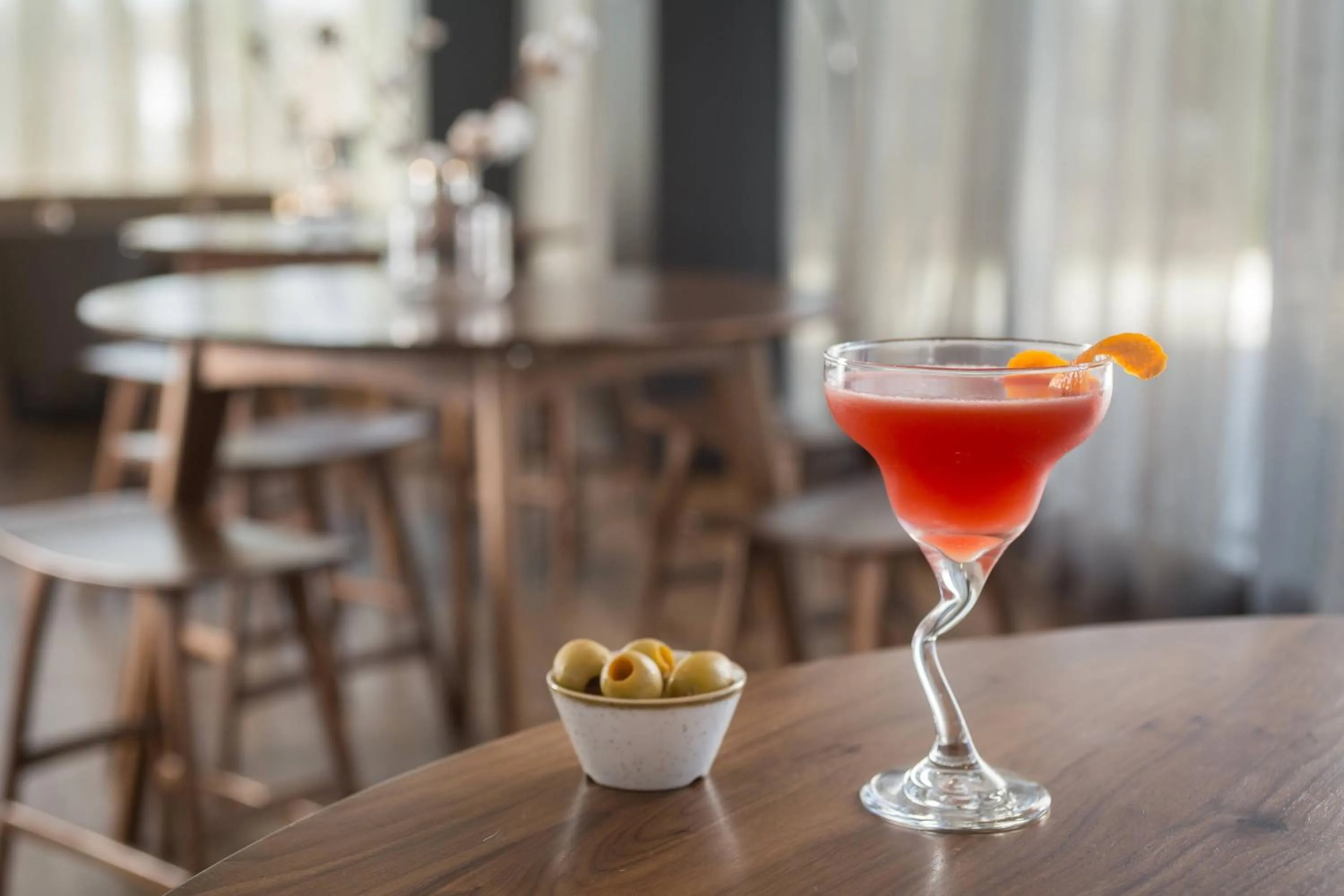 Lounge or bar in AC Hotel La Finca by Marriott