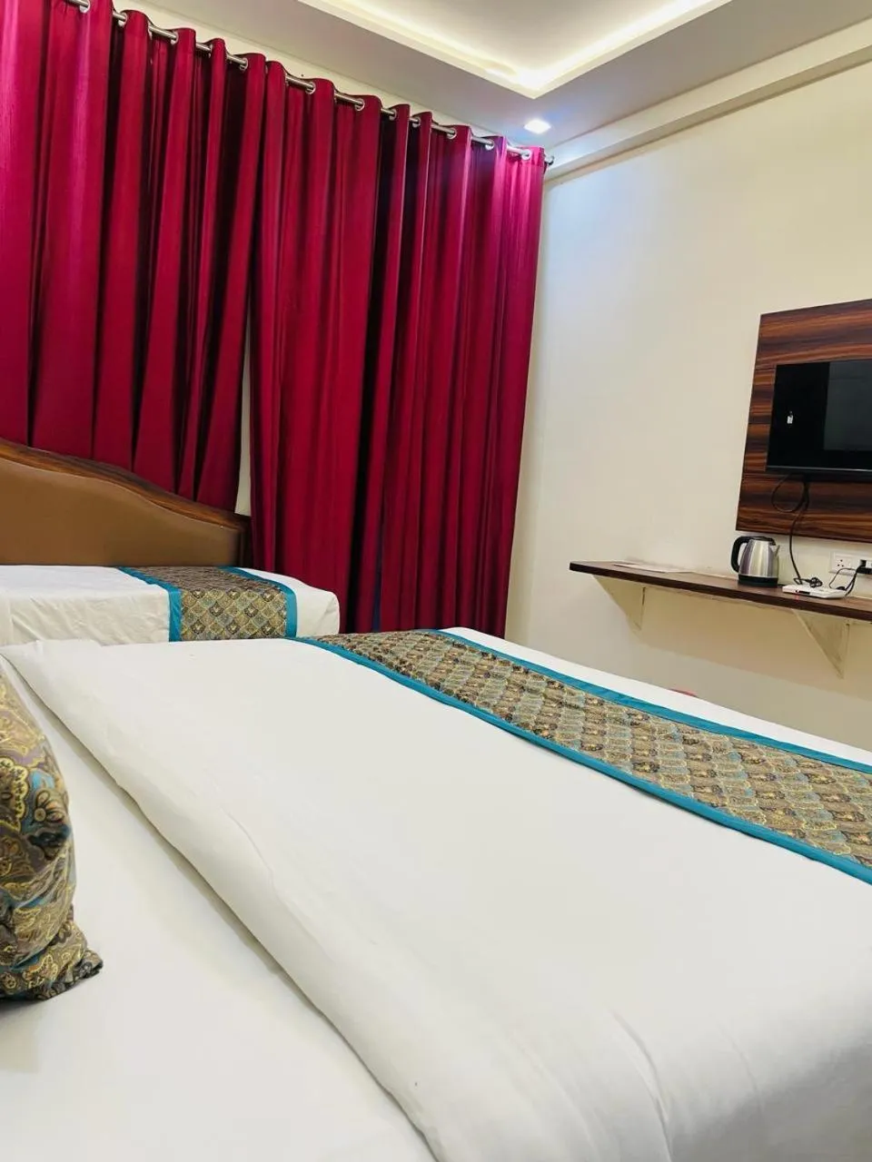 TV and multimedia, Bed in Hotel The Golden Taj By The Golden Taj group & Hotels