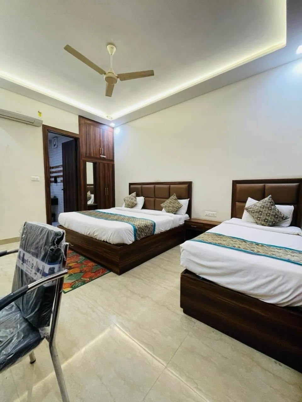 Dining area, Bed in Hotel The Golden Taj By The Golden Taj group & Hotels