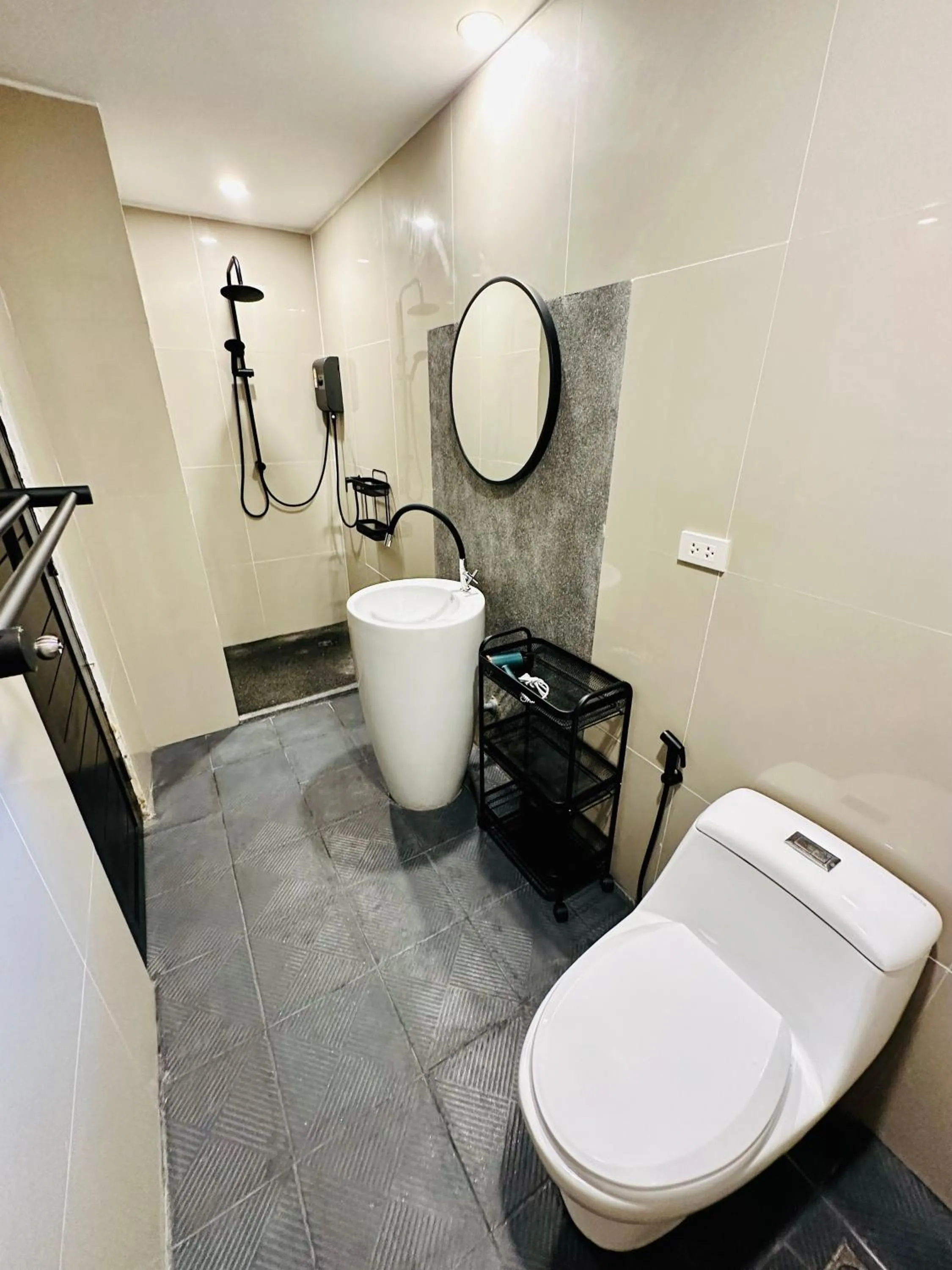 Shower in Zibá Home Suites