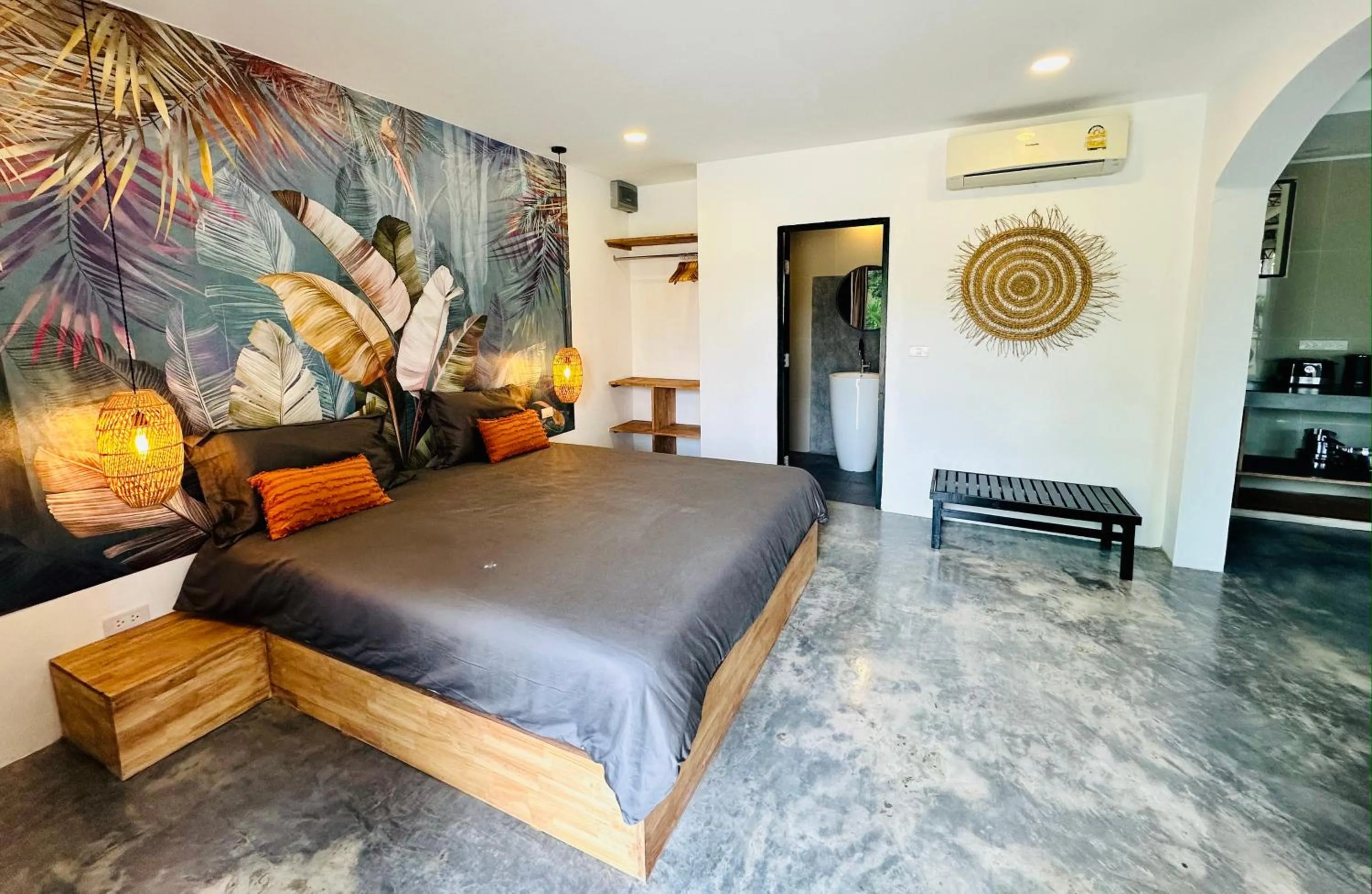 Bathroom, Bed in Zibá Home Suites