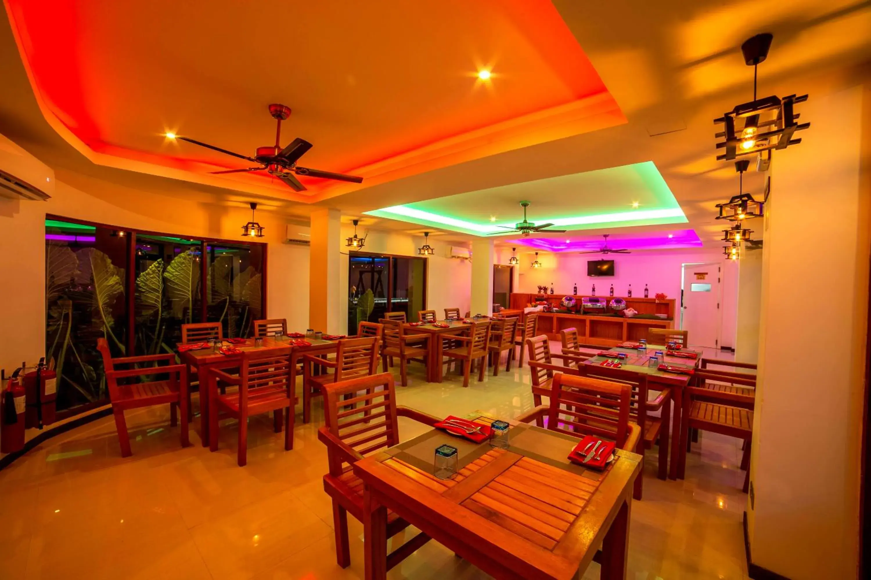 Restaurant/places to eat in Dhiguveli Breeze Restaurant/places to eat in Dhiguveli Breeze
