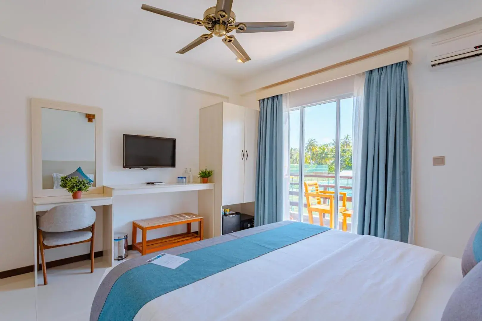 Bedroom, Bed in Dhiguveli Breeze Bedroom, Bed in Dhiguveli Breeze