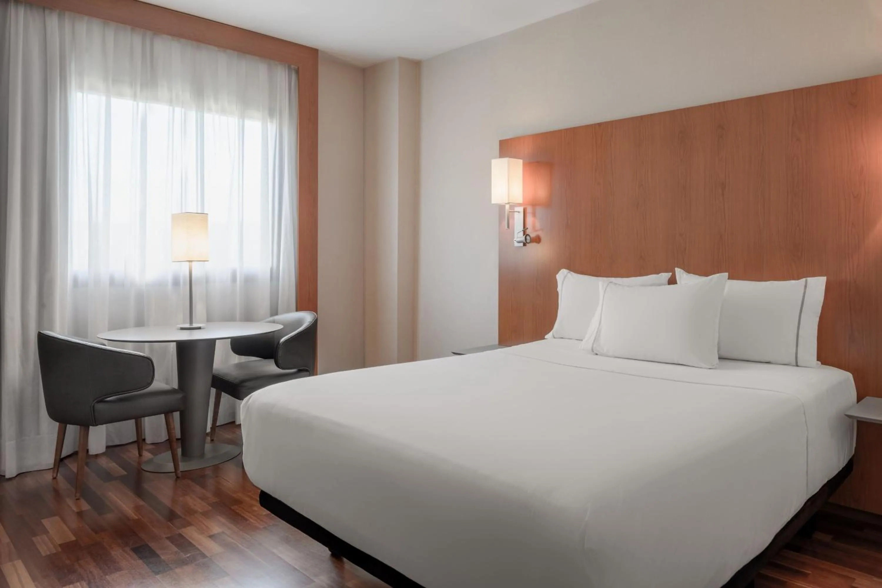 Photo of the whole room, Bed in AC Hotel Murcia by Marriott