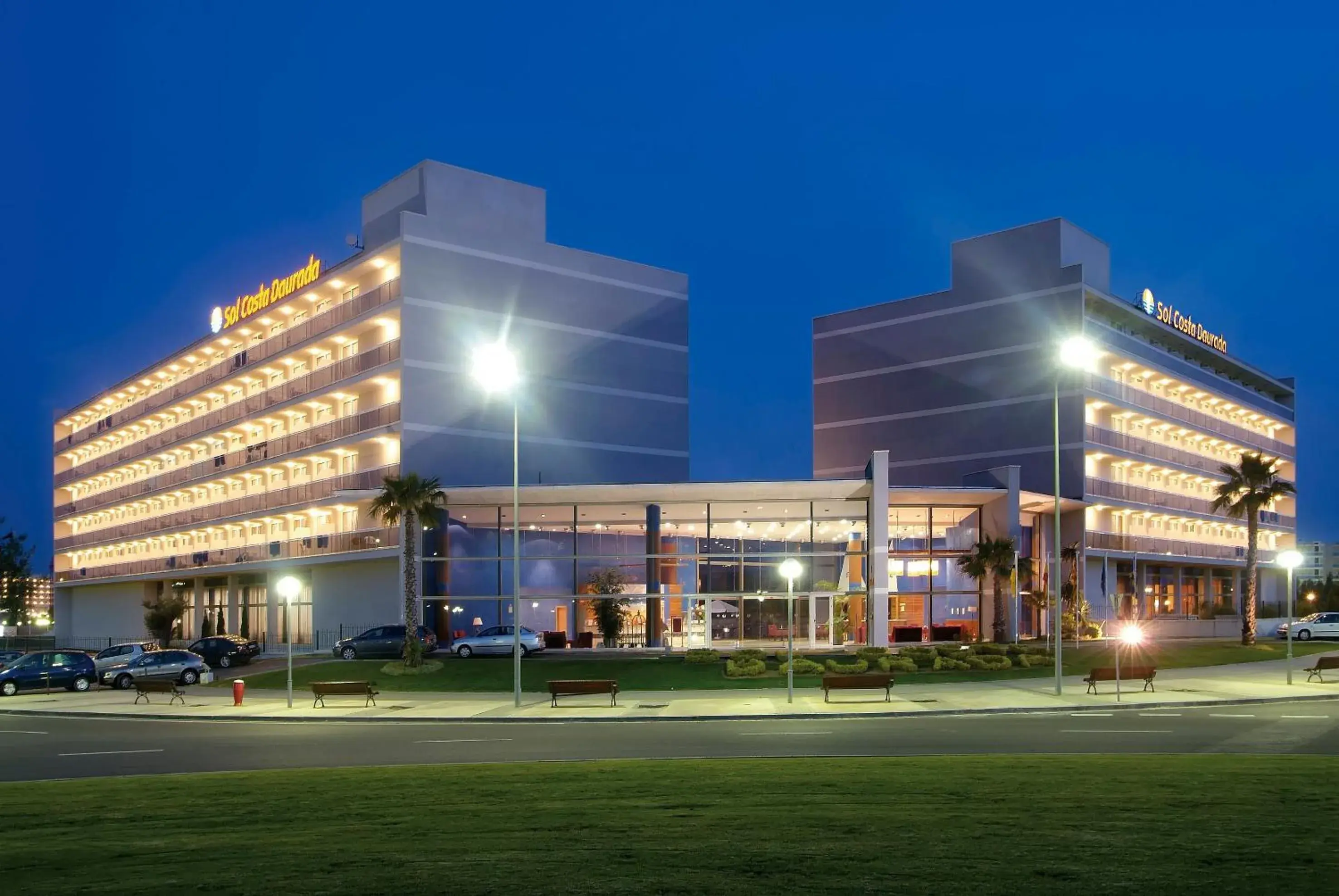 Facade/entrance in Sol Costa Daurada Facade/entrance in Sol Costa Daurada